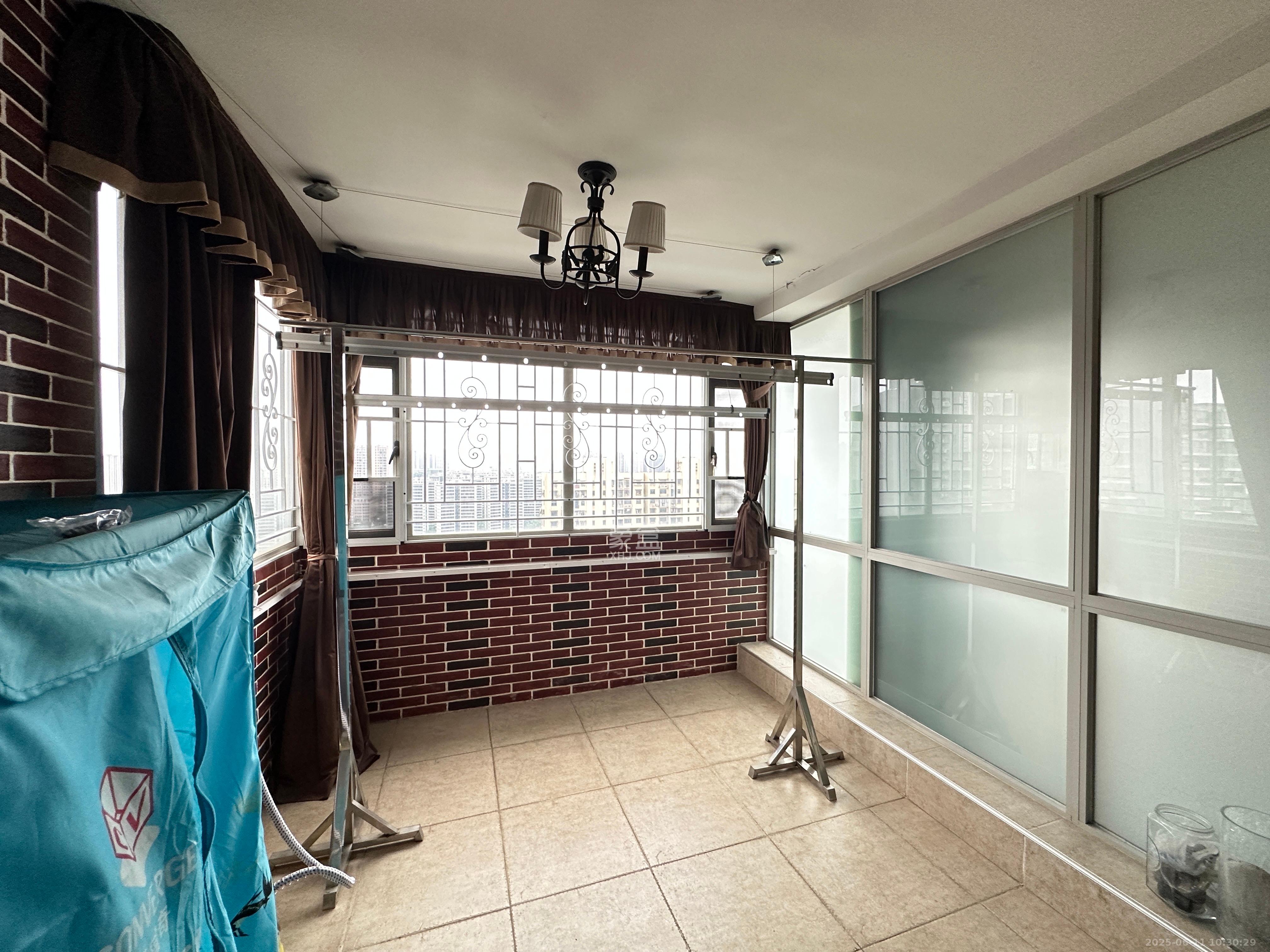 白沙湾嘉园 5室2厅2卫 6000.0元/月 白沙湾嘉园 5室2厅2卫 6000.0元/月室内图