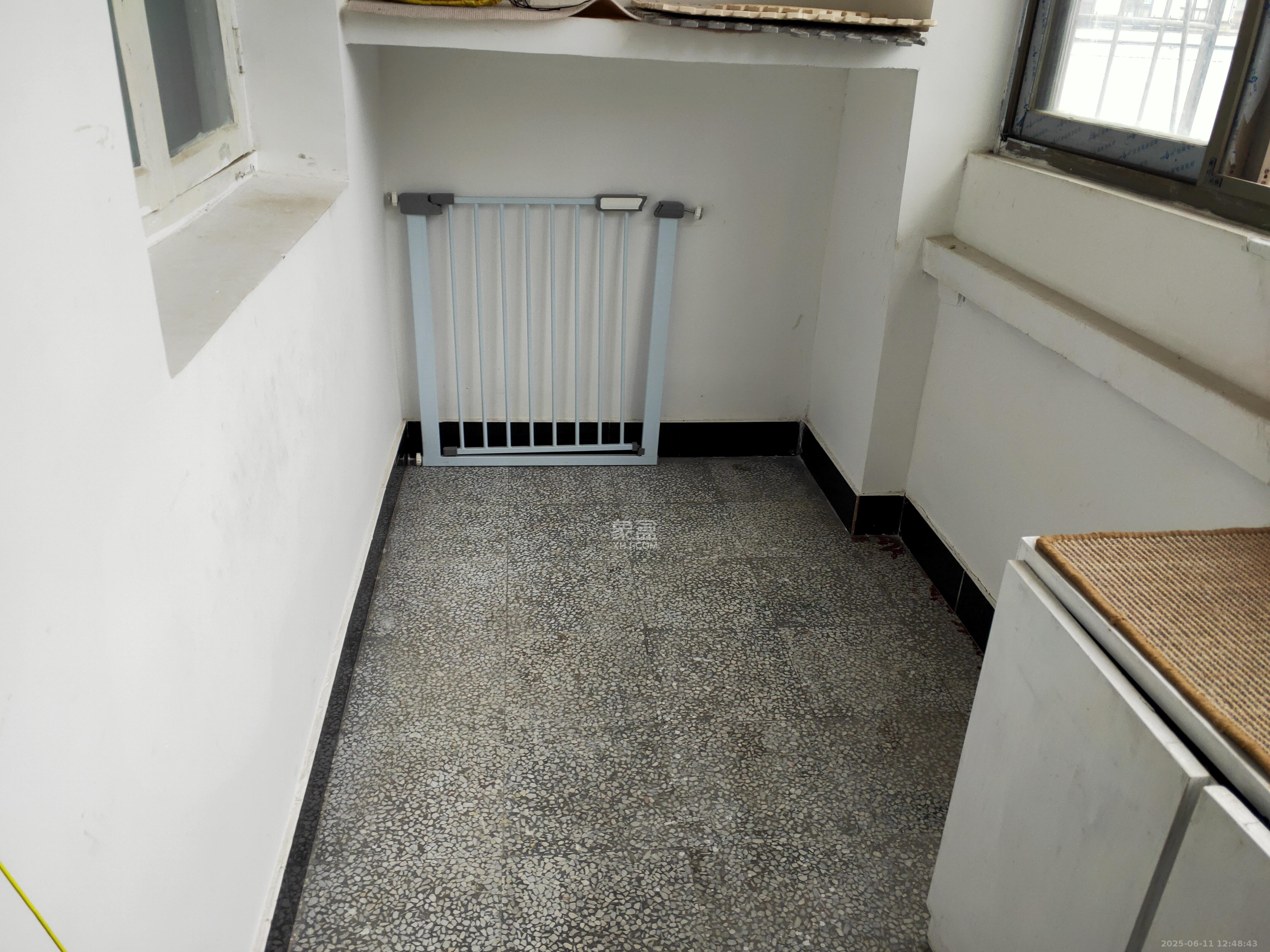 朝阳一、二村 1室1厅1卫 1300.0元/月 朝阳一、二村 1室1厅1卫 1300.0元/月室内图