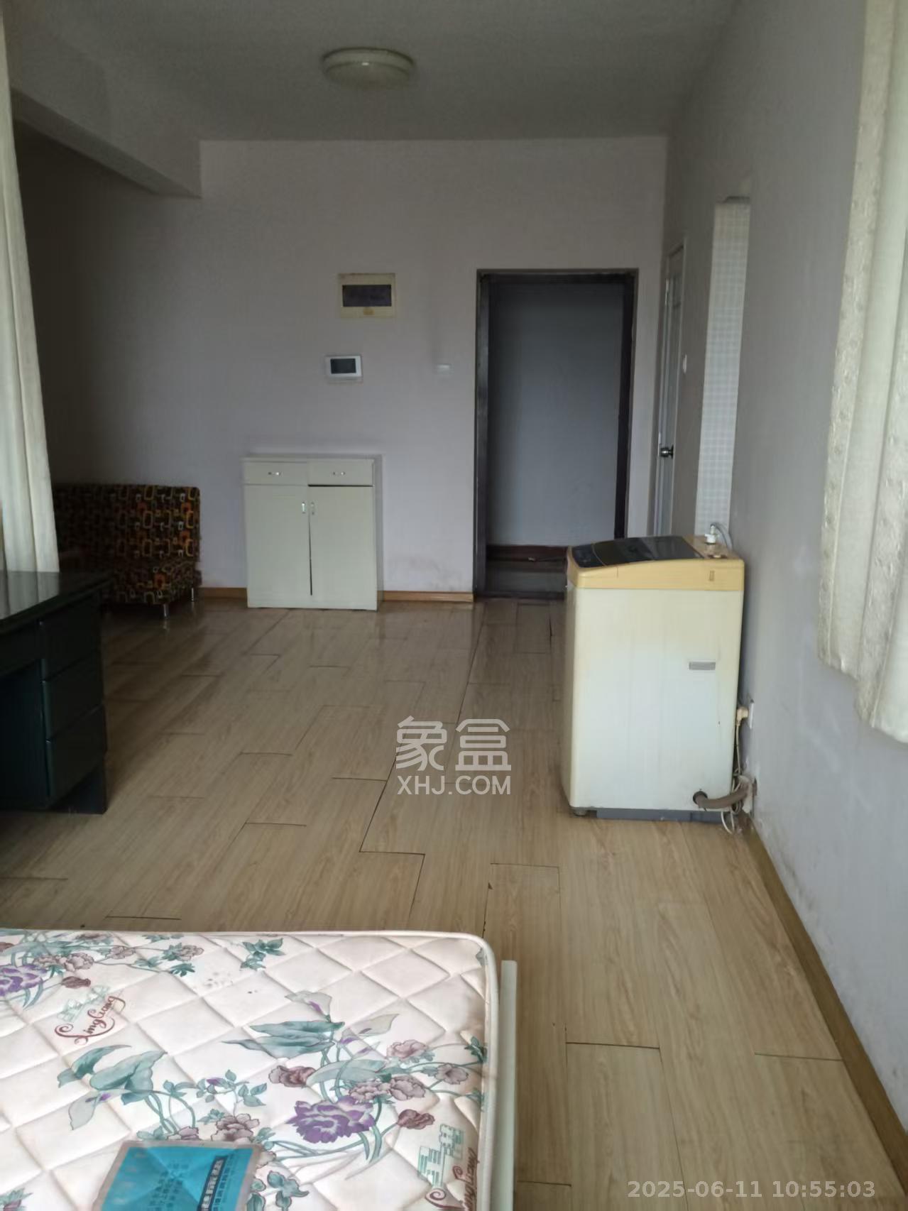 景泰雅苑(景江融城) 1室1厅1卫 1600.0元/月 景泰雅苑(景江融城) 1室1厅1卫 1600.0元/月室内图