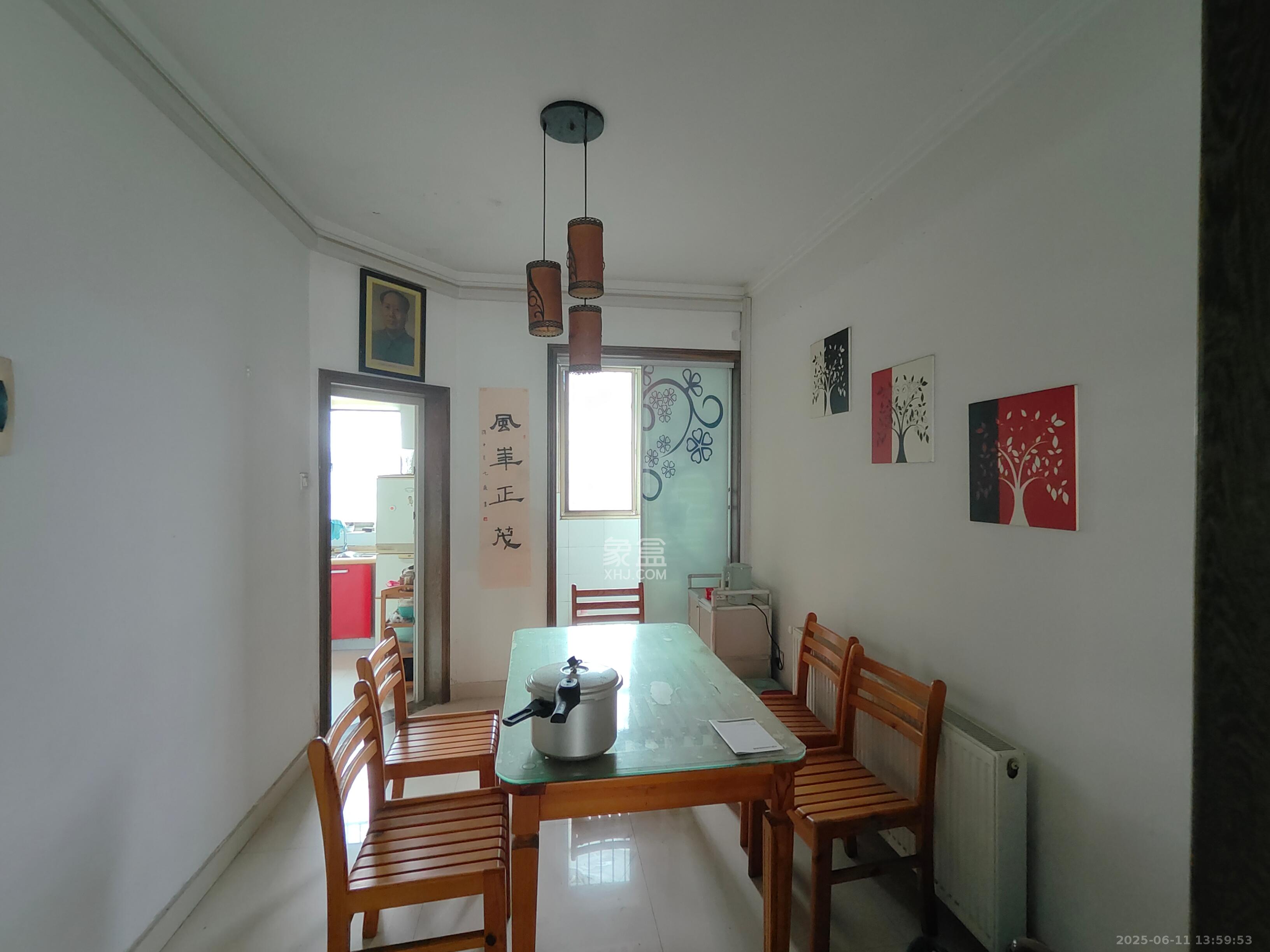 西岸润泽府 4室2厅1卫 3200.0元/月 西岸润泽府 4室2厅1卫 3200.0元/月室内图