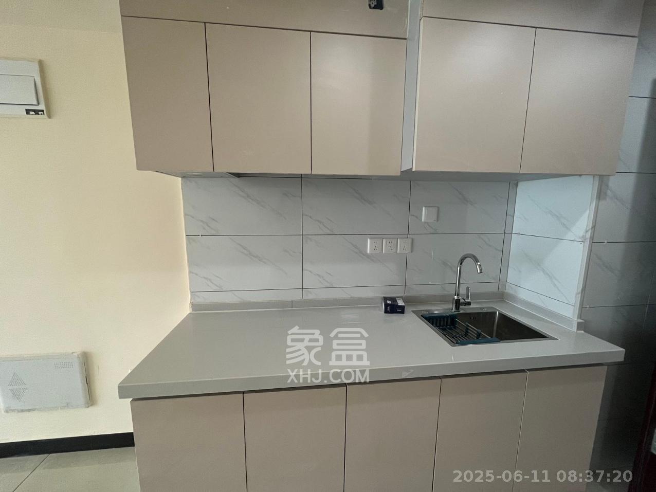 中建嘉和城  1室0厅0卫    1800.0元/月室内图