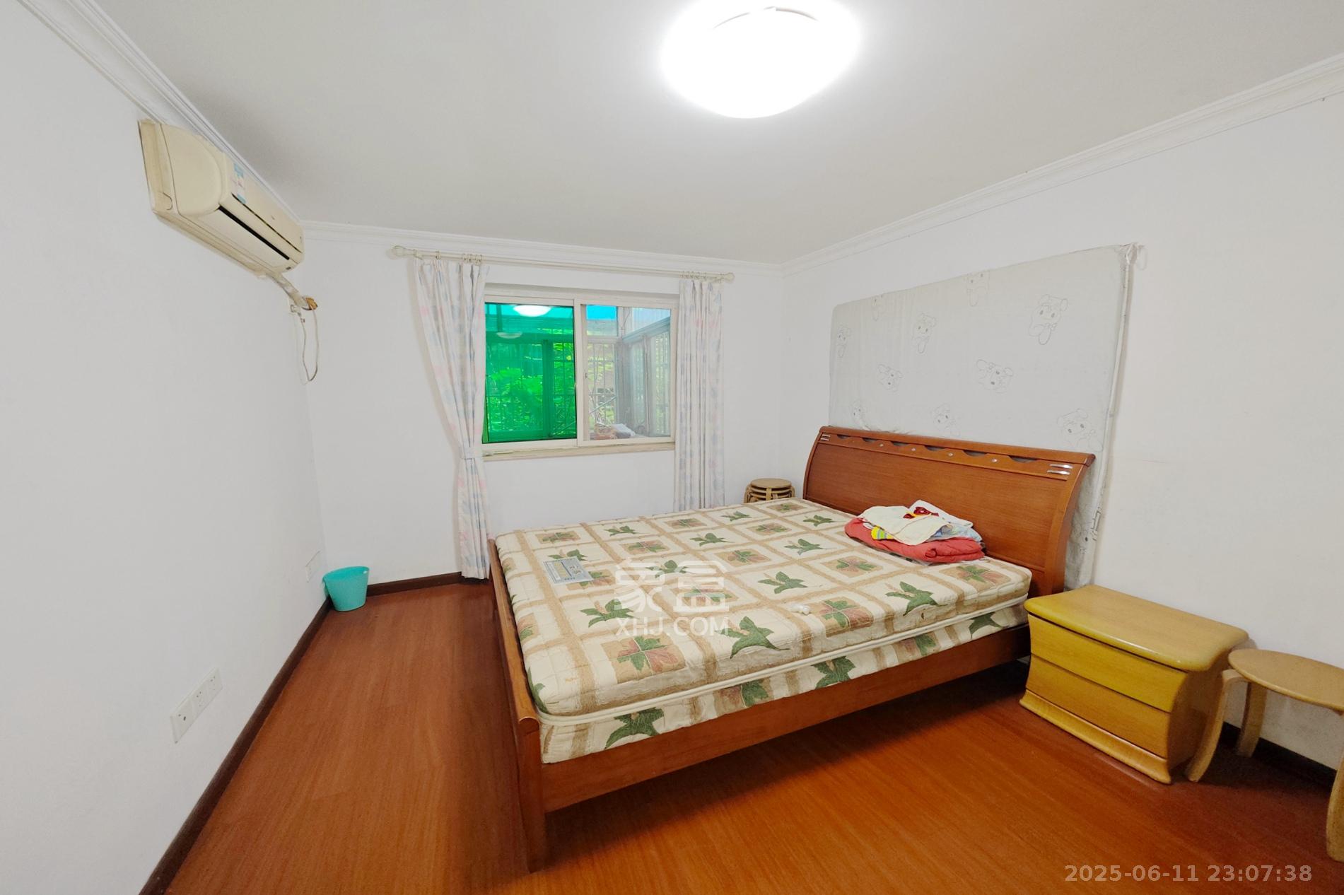 建丰公寓(长沙卷烟厂宿舍) 4室2厅2卫 82.8万 建丰公寓(长沙卷烟厂宿舍) 4室2厅2卫 82.8万卧室