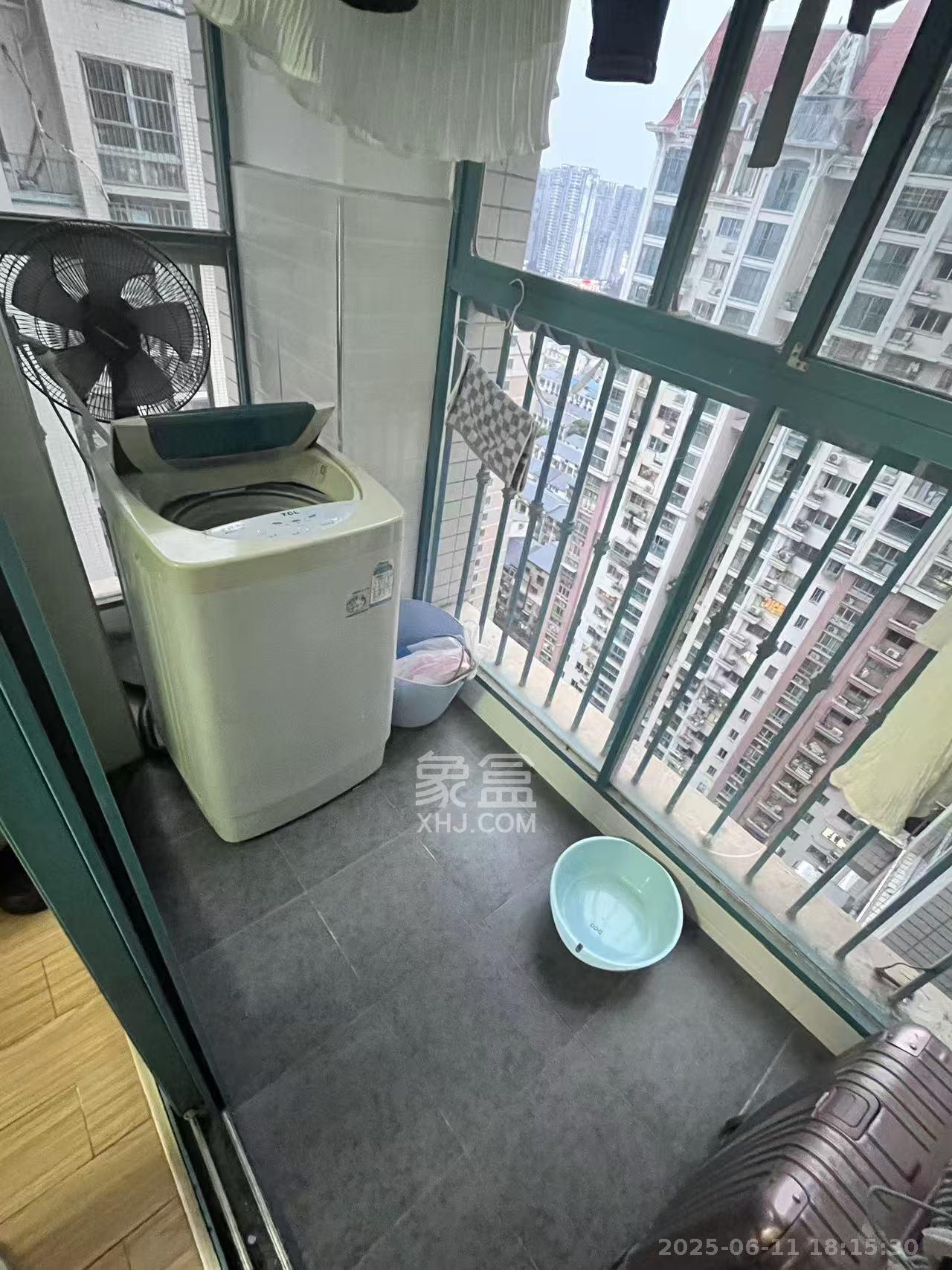 蝴蝶谷  1室1厅1卫   1400.00元/月室内图