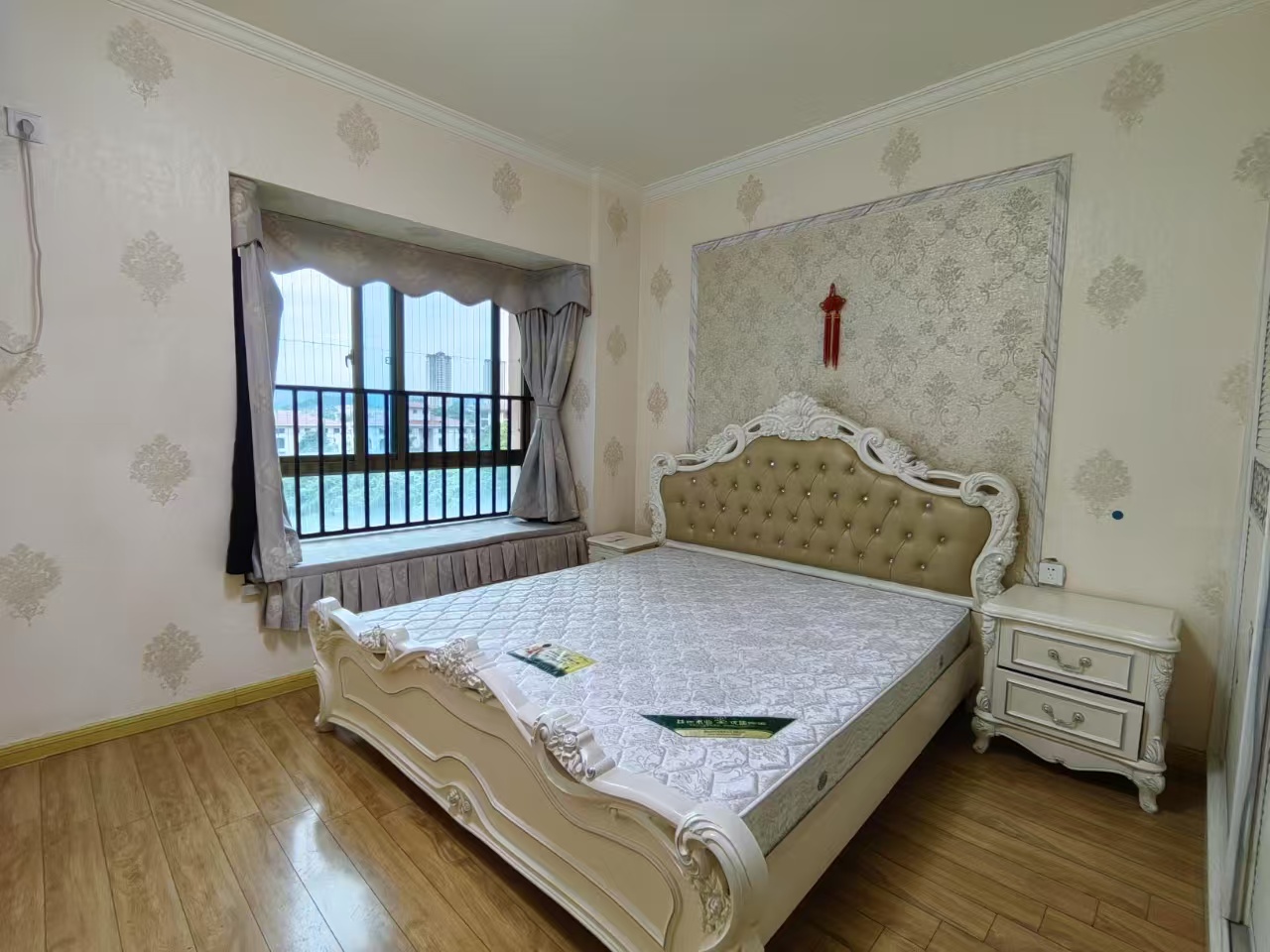 碧桂园 3室2厅1卫 1700.0元/月 碧桂园 3室2厅1卫 1700.0元/月室内图