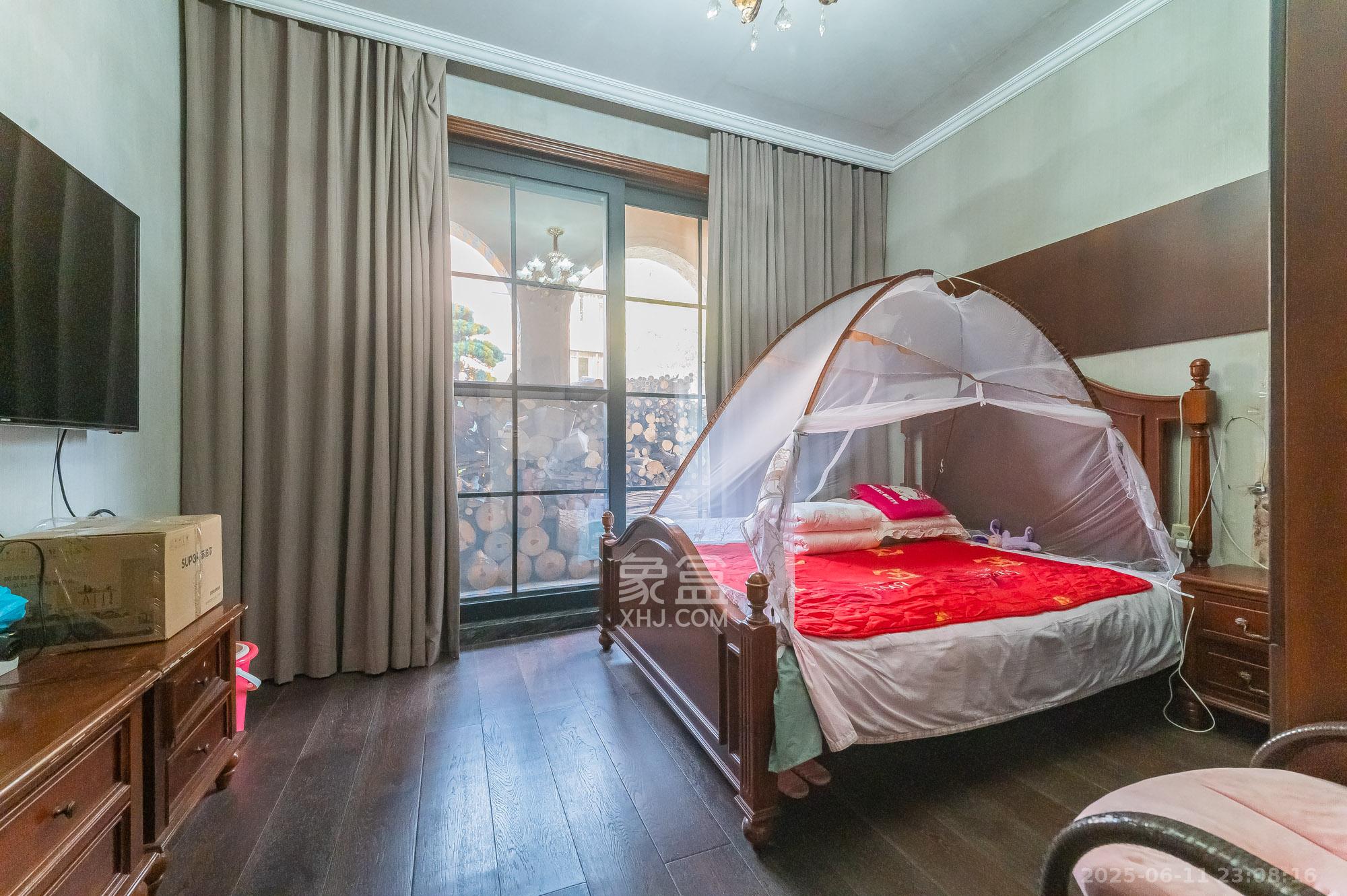 碧桂园威尼斯城 8室2厅6卫 1268.98万 碧桂园威尼斯城 8室2厅6卫 1268.98万卧室