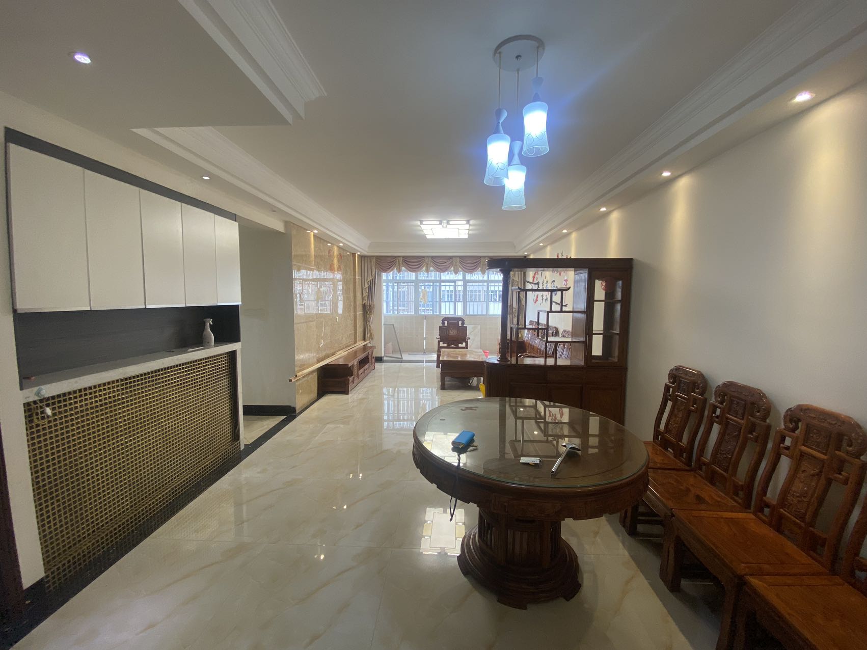 学苑公寓 3室2厅2卫 2700.0元/月 学苑公寓 3室2厅2卫 2700.0元/月室内图