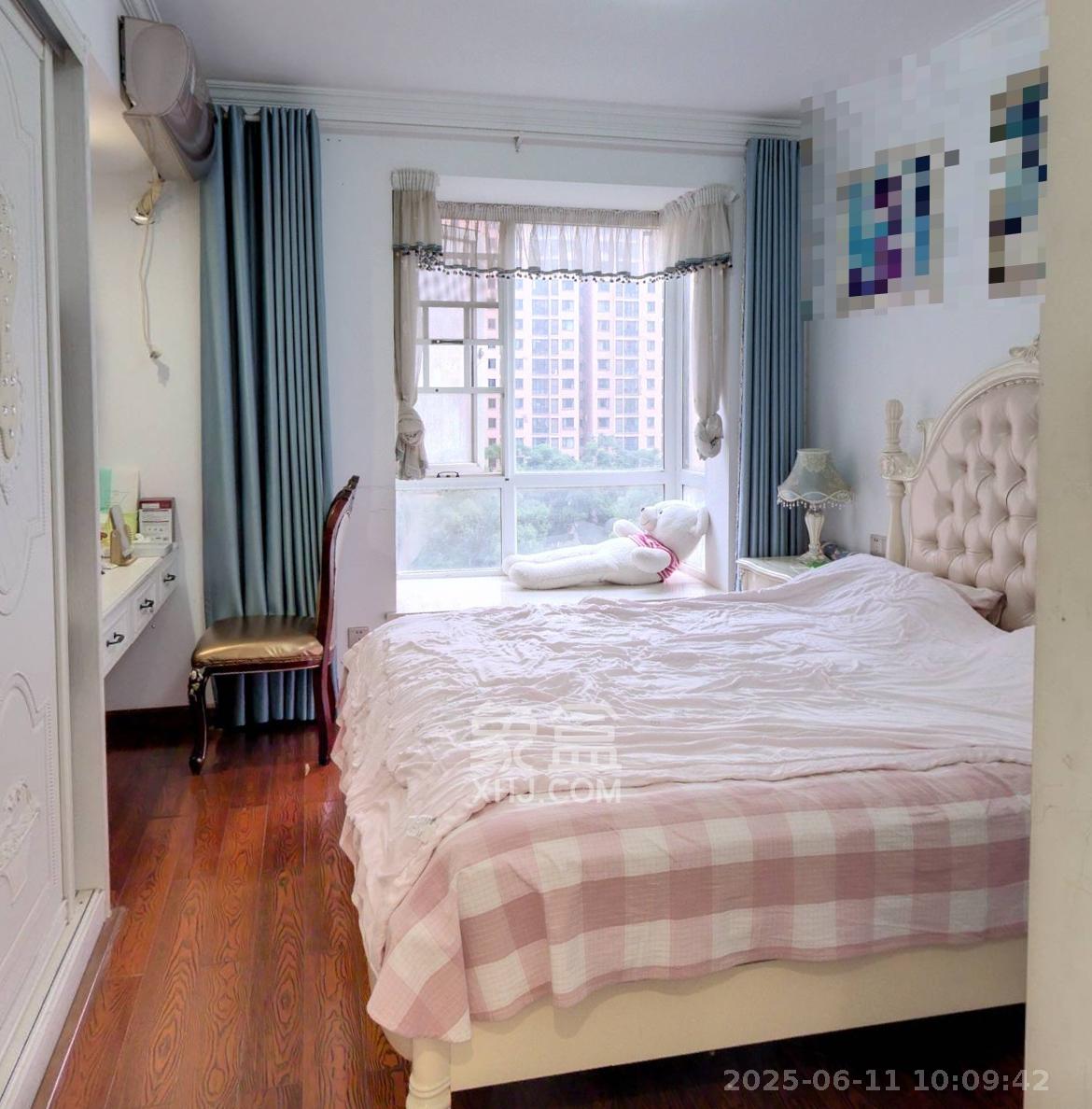 丽发新城 3室2厅2卫 2680.0元/月 丽发新城 3室2厅2卫 2680.0元/月室内图