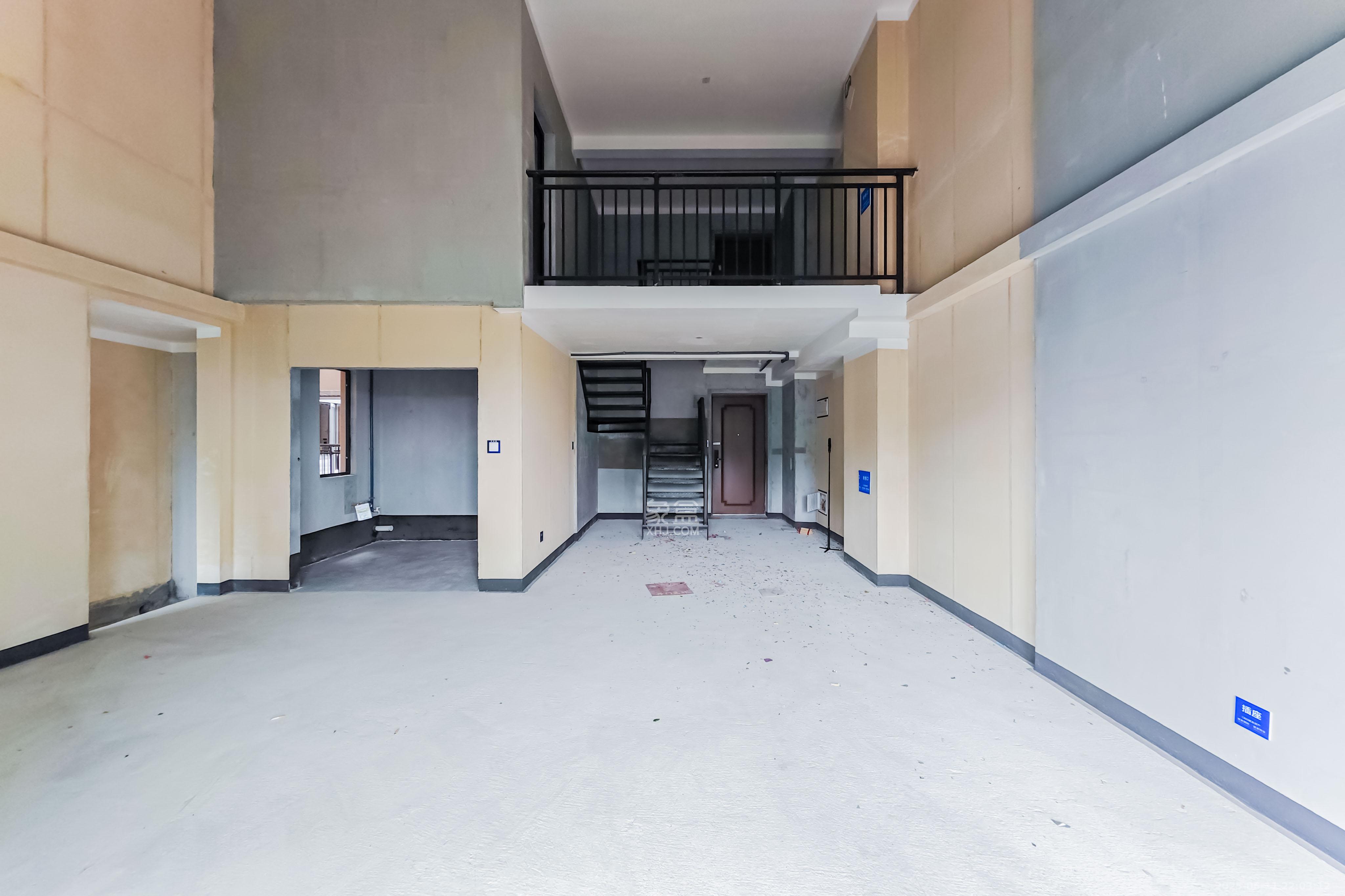 建发玖洲观澜  4室2厅2卫   175.00万其他