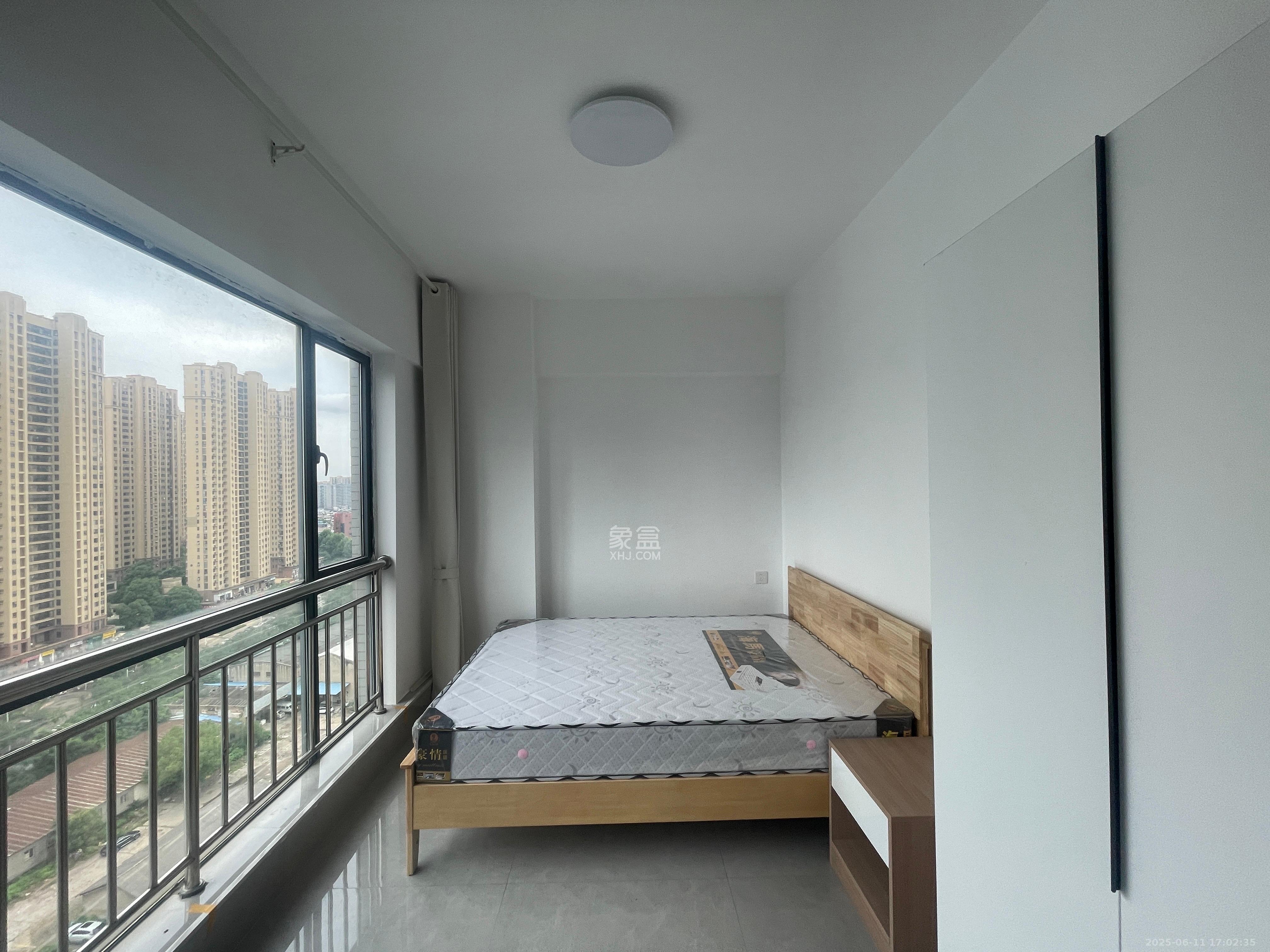 亚商国际  2室2厅1卫    2000.0元/月室内图