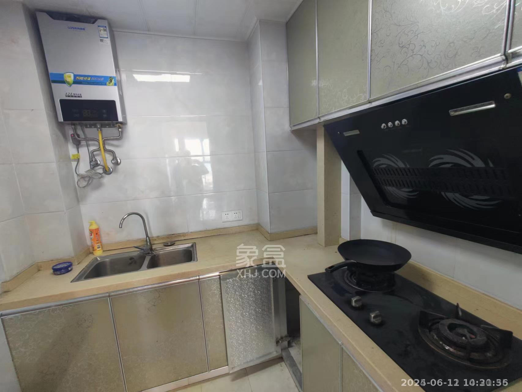 武广国际学苑 3室2厅1卫 1800.0元/月 武广国际学苑 3室2厅1卫 1800.0元/月室内图