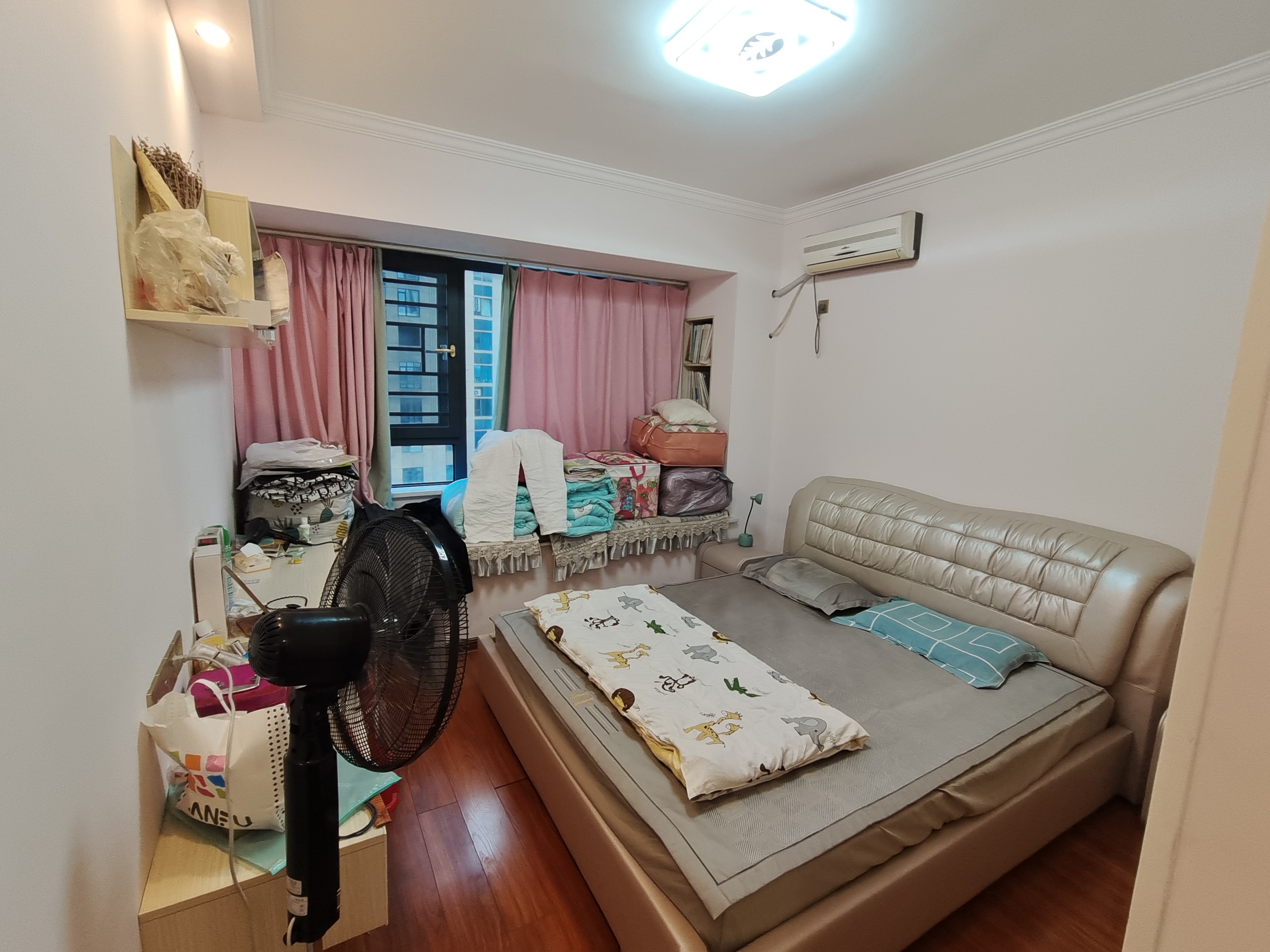 百弘学府城  3室2厅2卫    1680.0元/月 百弘学府城  3室2厅2卫    1680.0元/月室内图