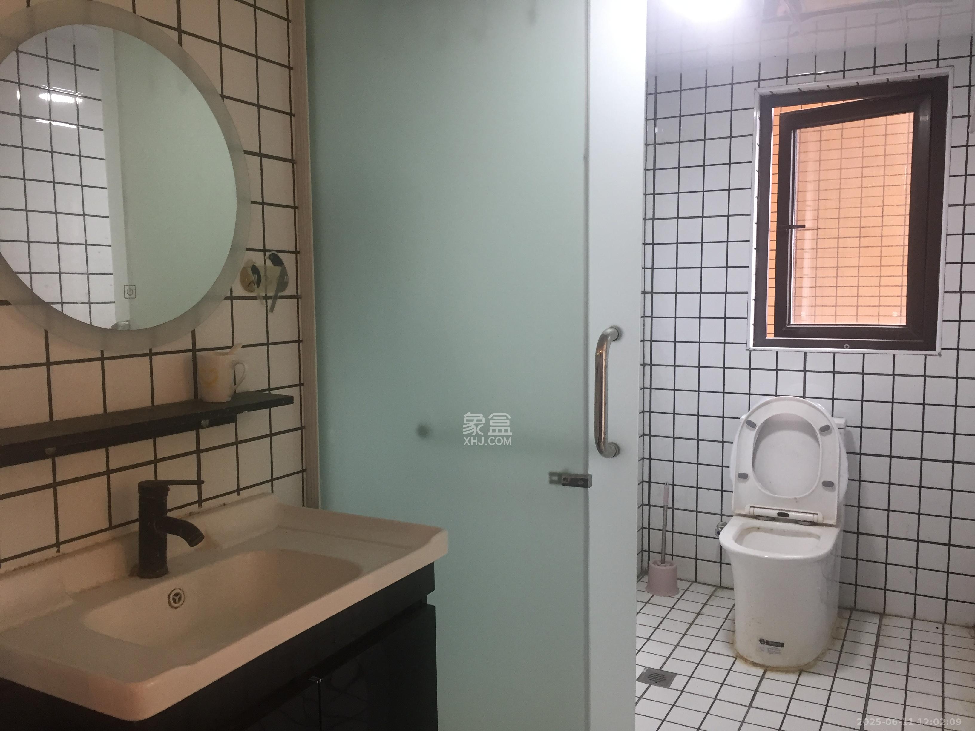 北辰中央公园C区  3室2厅1卫   2200.00元/月室内图