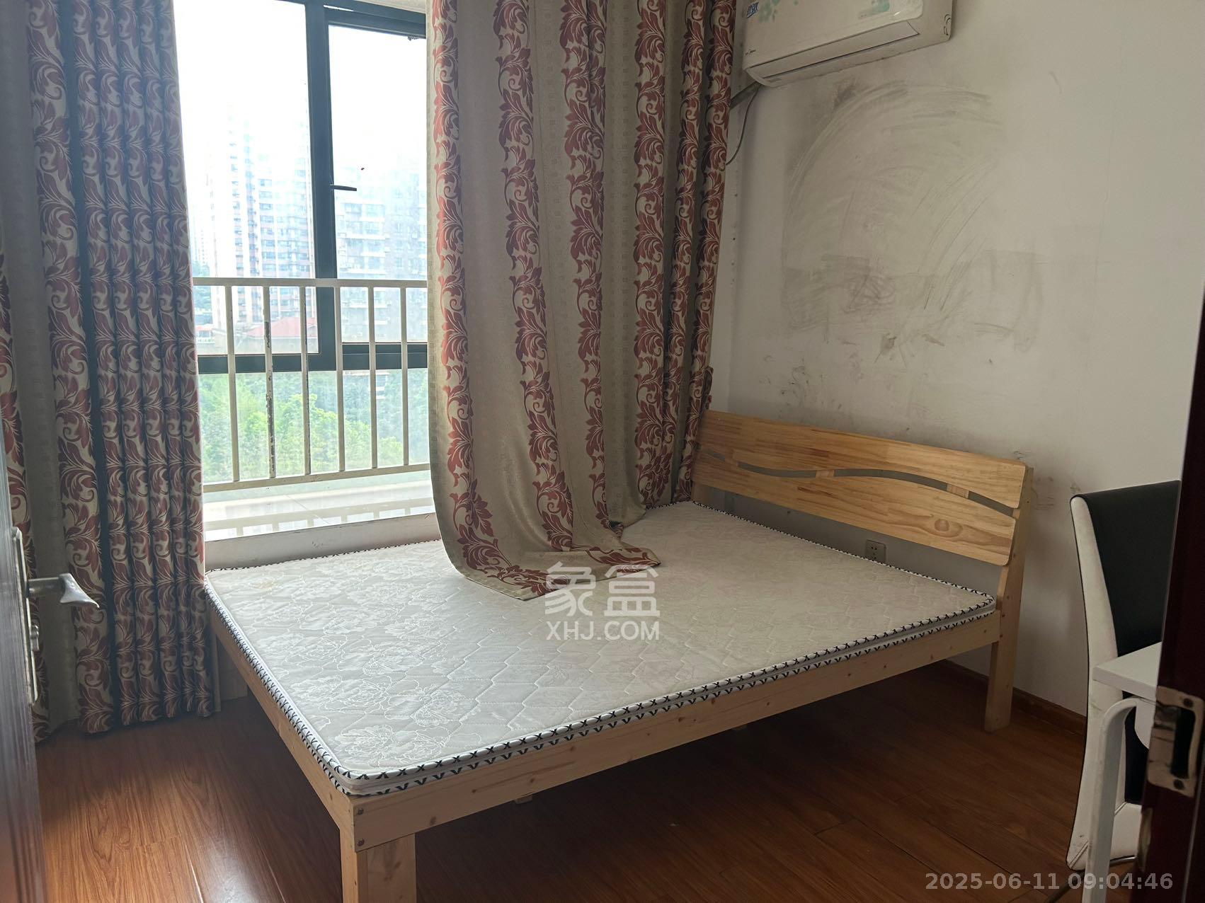 麓谷公馆(涉外国际公馆) 3室2厅1卫 2000.0元/月 麓谷公馆(涉外国际公馆) 3室2厅1卫 2000.0元/月室内图