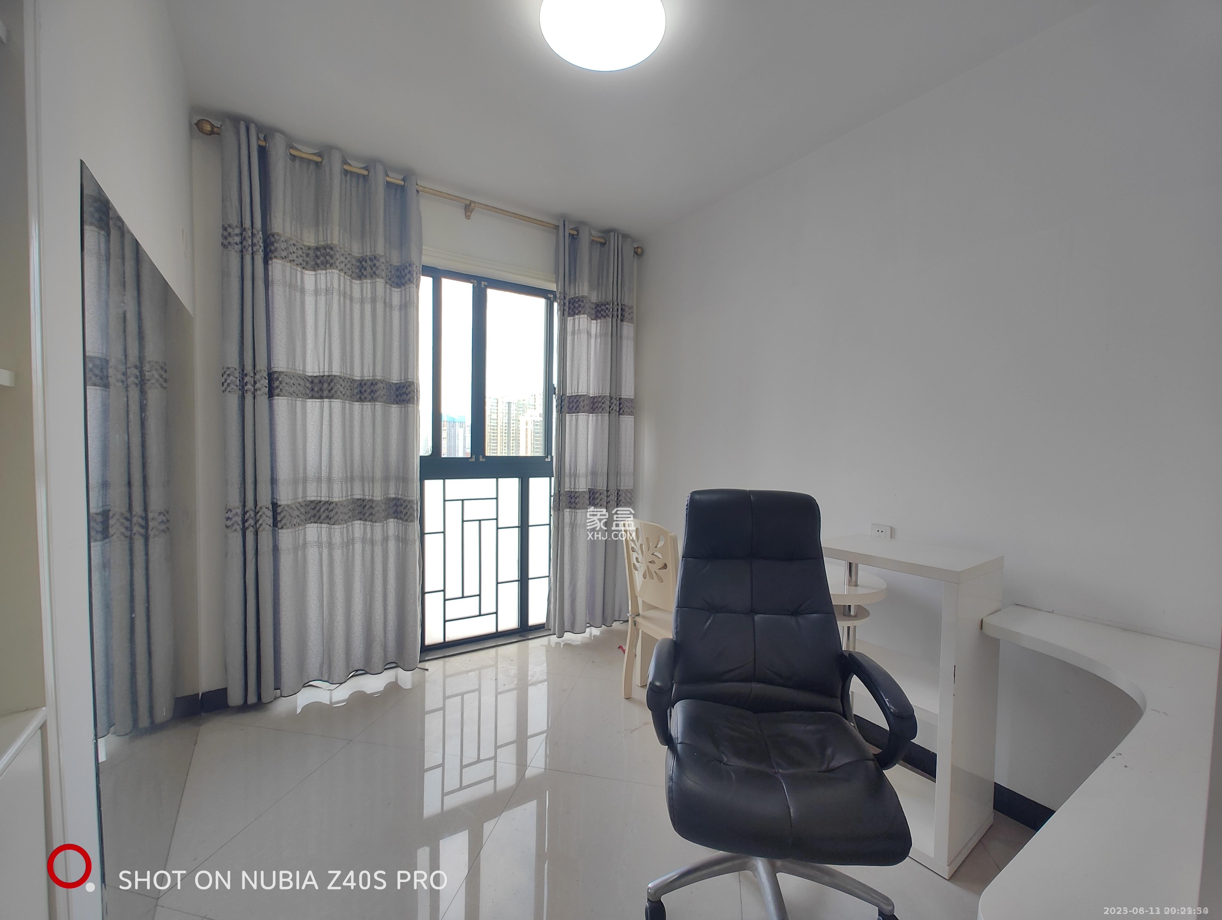 湘水熙园 4室2厅2卫 2600.0元/月 湘水熙园 4室2厅2卫 2600.0元/月室内图