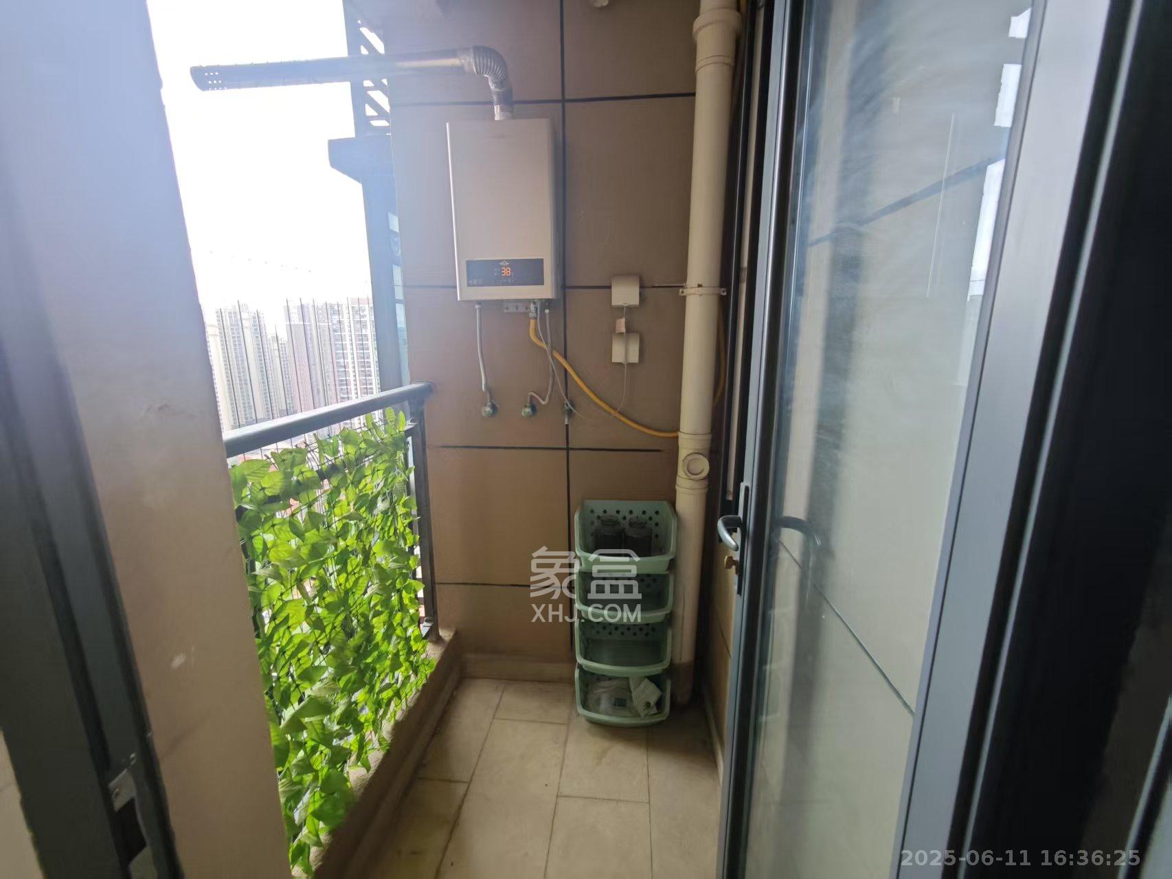 恒大御景天下城一期 3室2厅1卫 1800.0元/月 恒大御景天下城一期 3室2厅1卫 1800.0元/月室内图