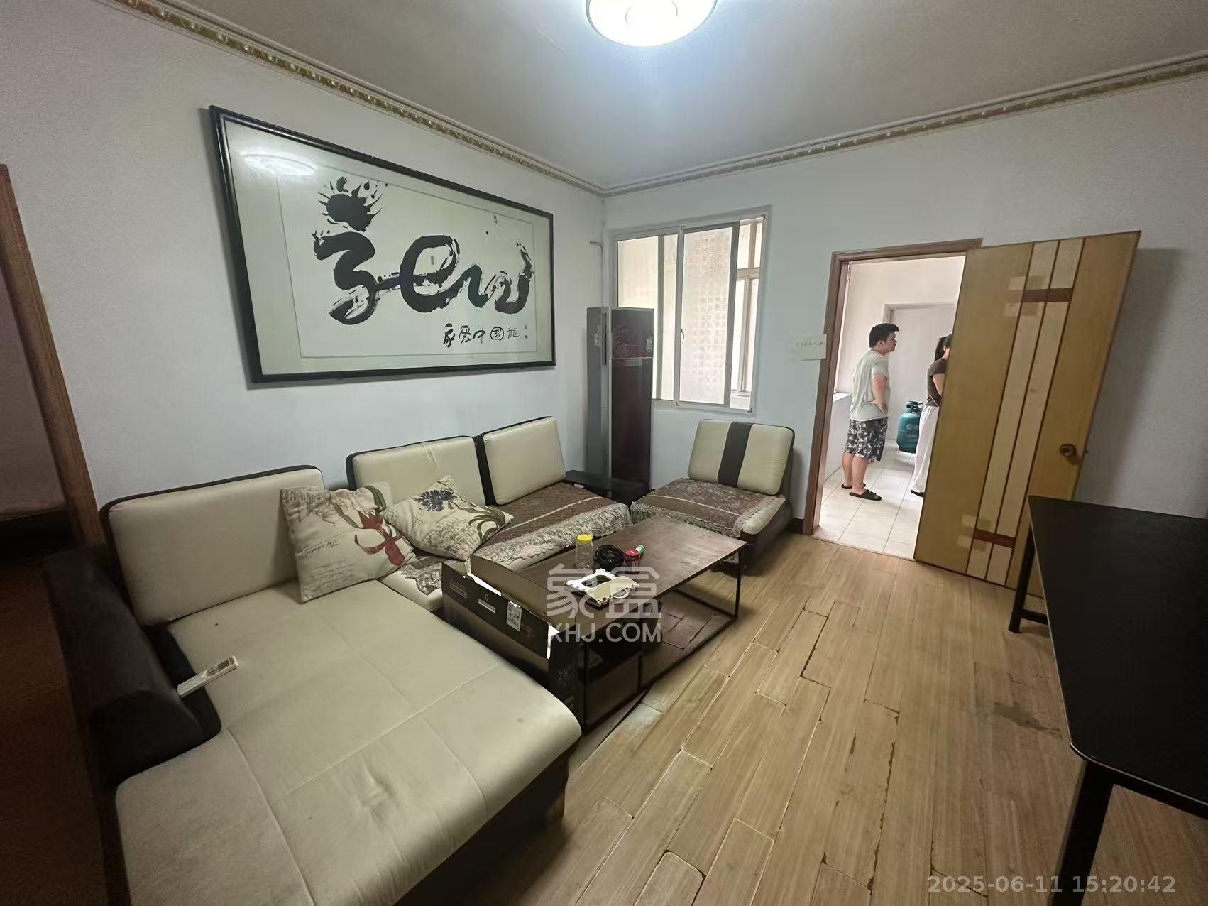 市直属机关宿舍  3室1厅1卫    1900.0元/月室内图