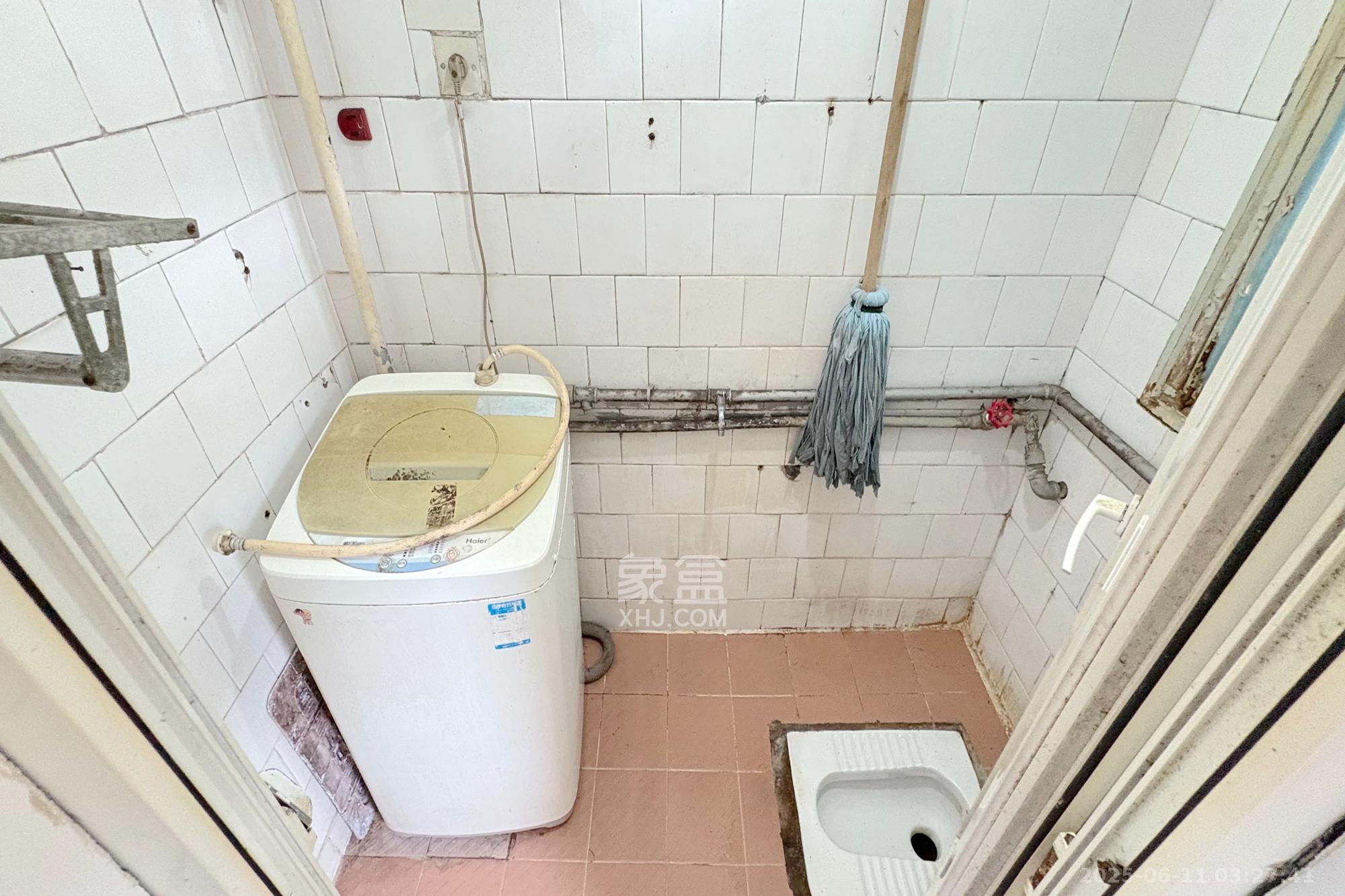 人民新村  2室1厅1卫    35.0万 人民新村  2室1厅1卫    35.0万卫生间