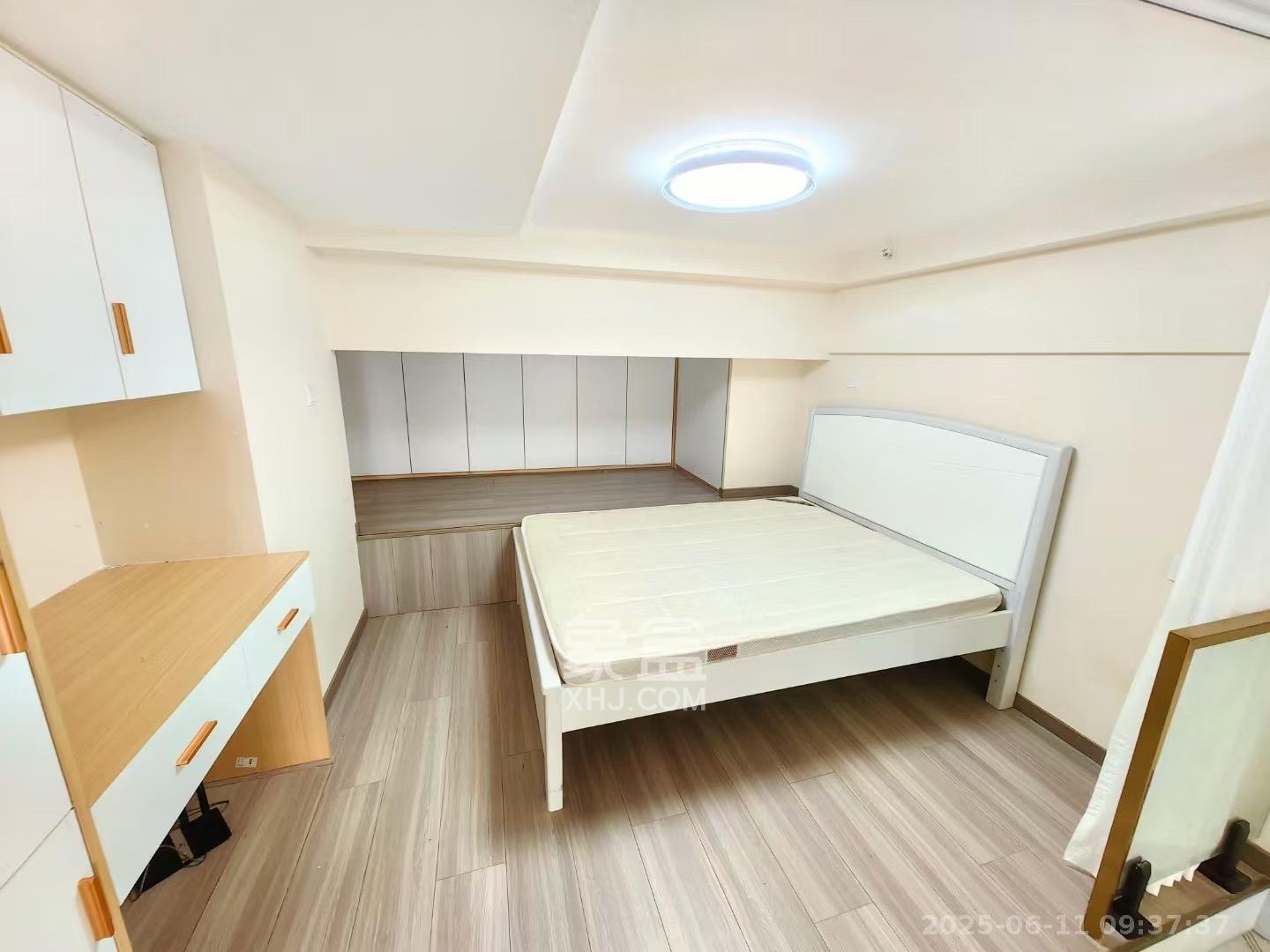 中海阅溪府  2室1厅1卫   2200.00元/月室内图
