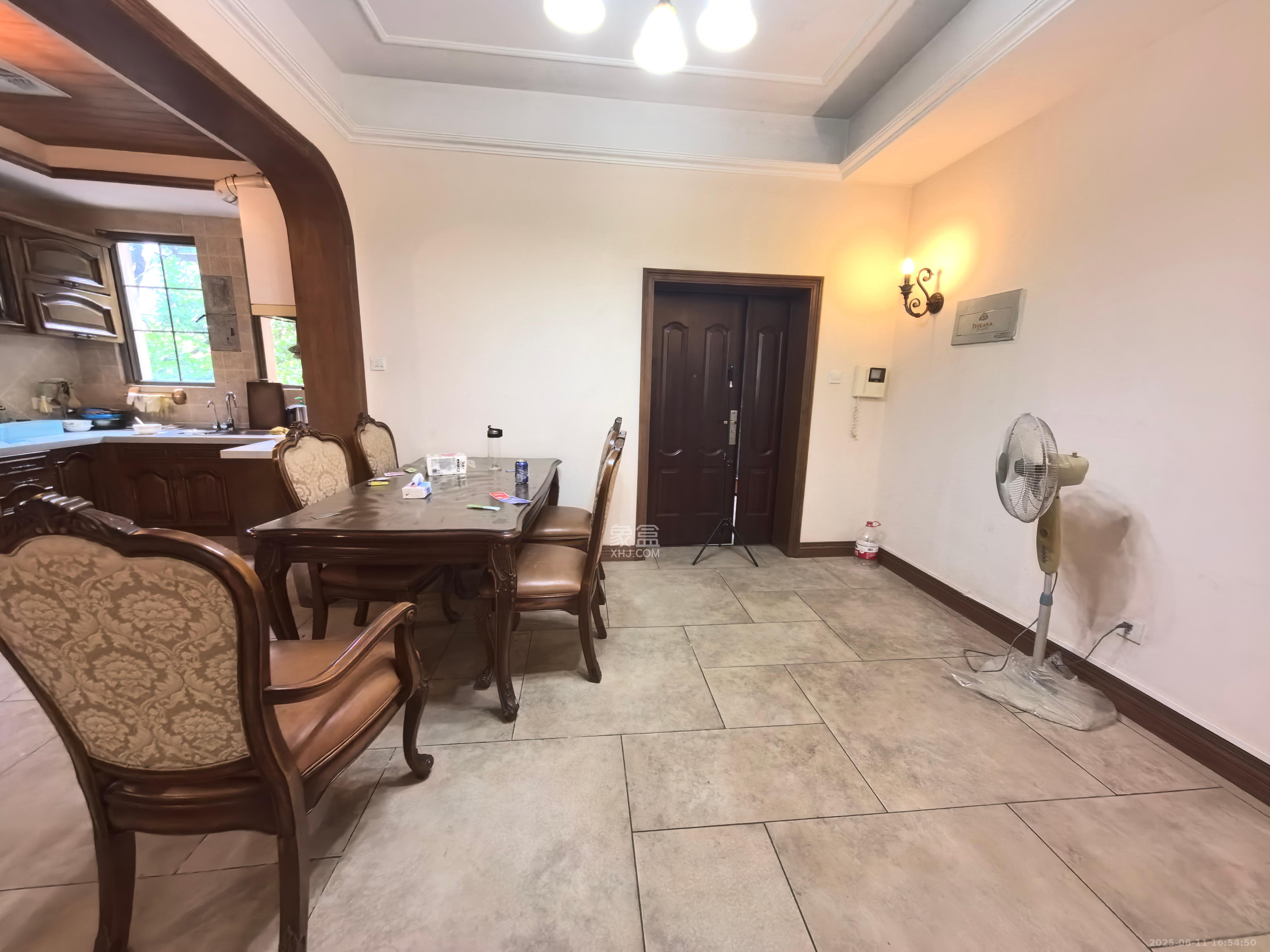 托斯卡纳洋房高层 4室1厅2卫 5500.0元/月 托斯卡纳洋房高层 4室1厅2卫 5500.0元/月室内图