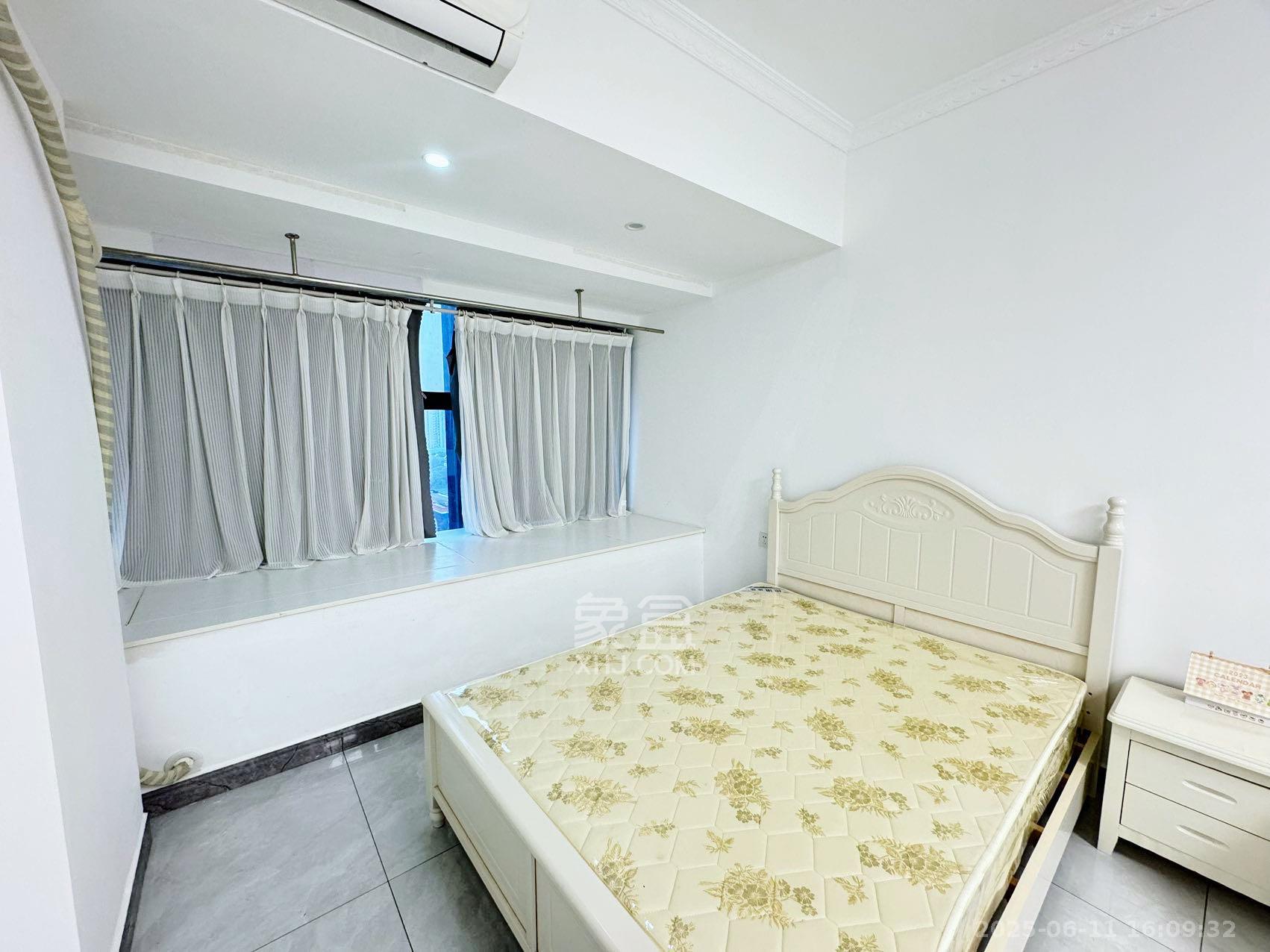 裕天国际商汇中心 1室1厅1卫 1600.0元/月 裕天国际商汇中心 1室1厅1卫 1600.0元/月室内图