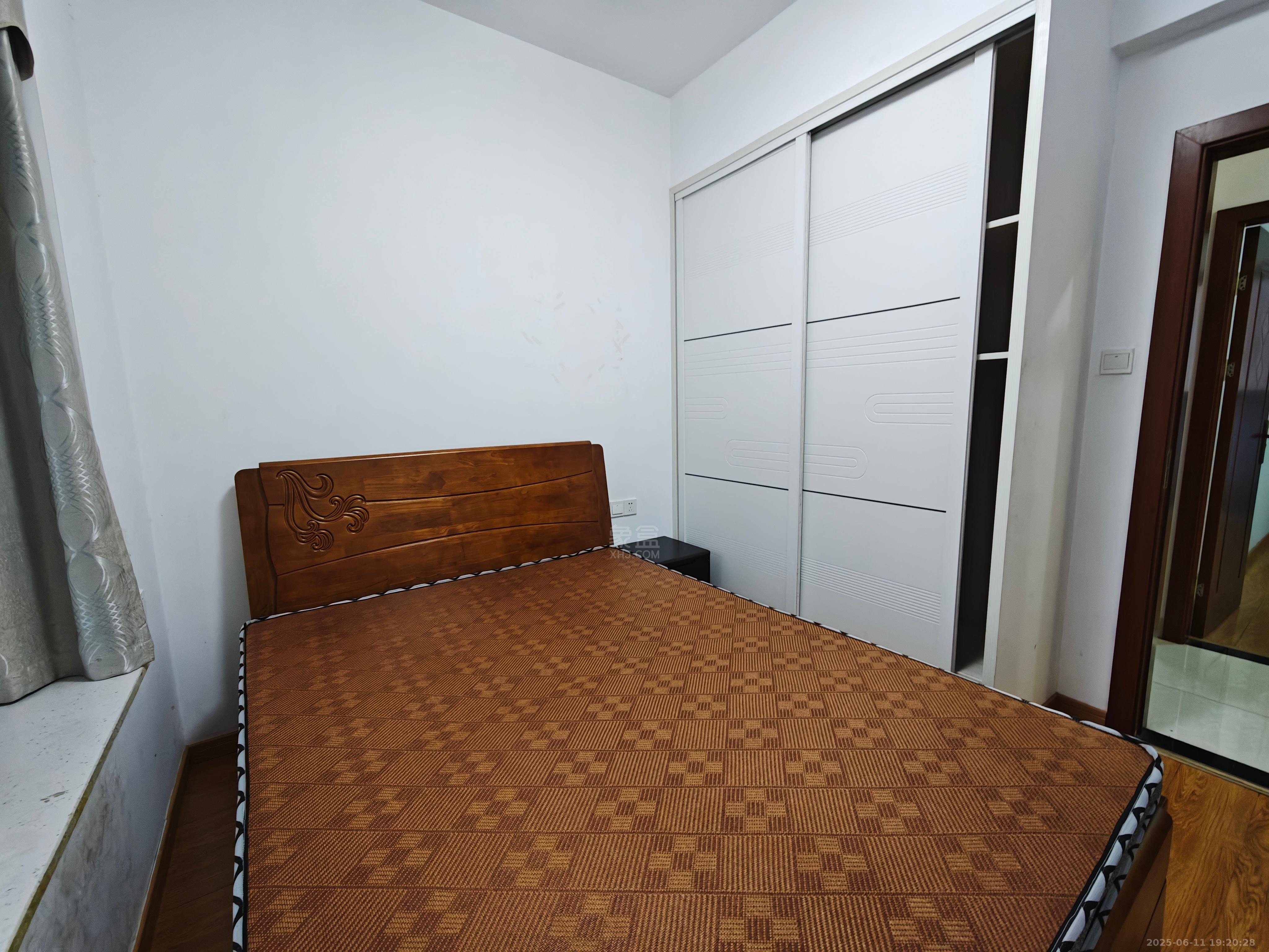 武广国际学苑 3室2厅2卫 1800.0元/月 武广国际学苑 3室2厅2卫 1800.0元/月室内图