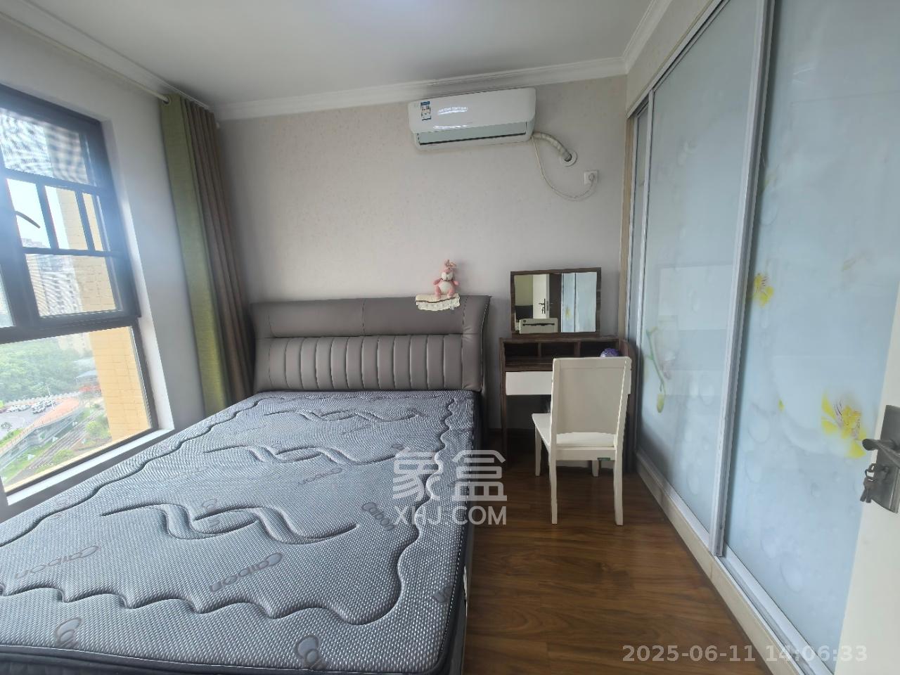 欧莱雅郡  2室1厅1卫    1800.0元/月室内图
