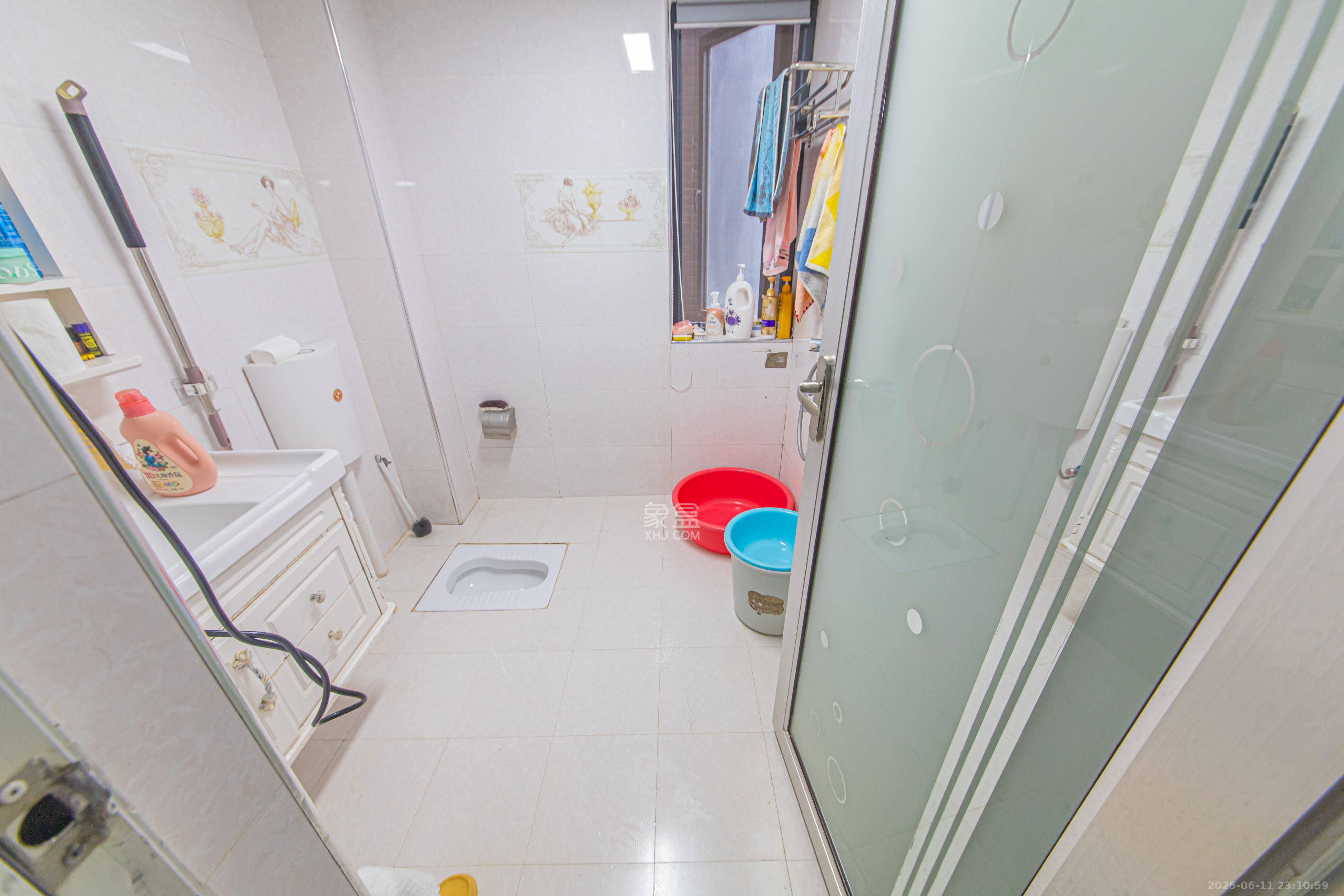 中信文化广场(中信新城二期) 2室2厅1卫 57.0万 中信文化广场(中信新城二期) 2室2厅1卫 57.0万卫生间