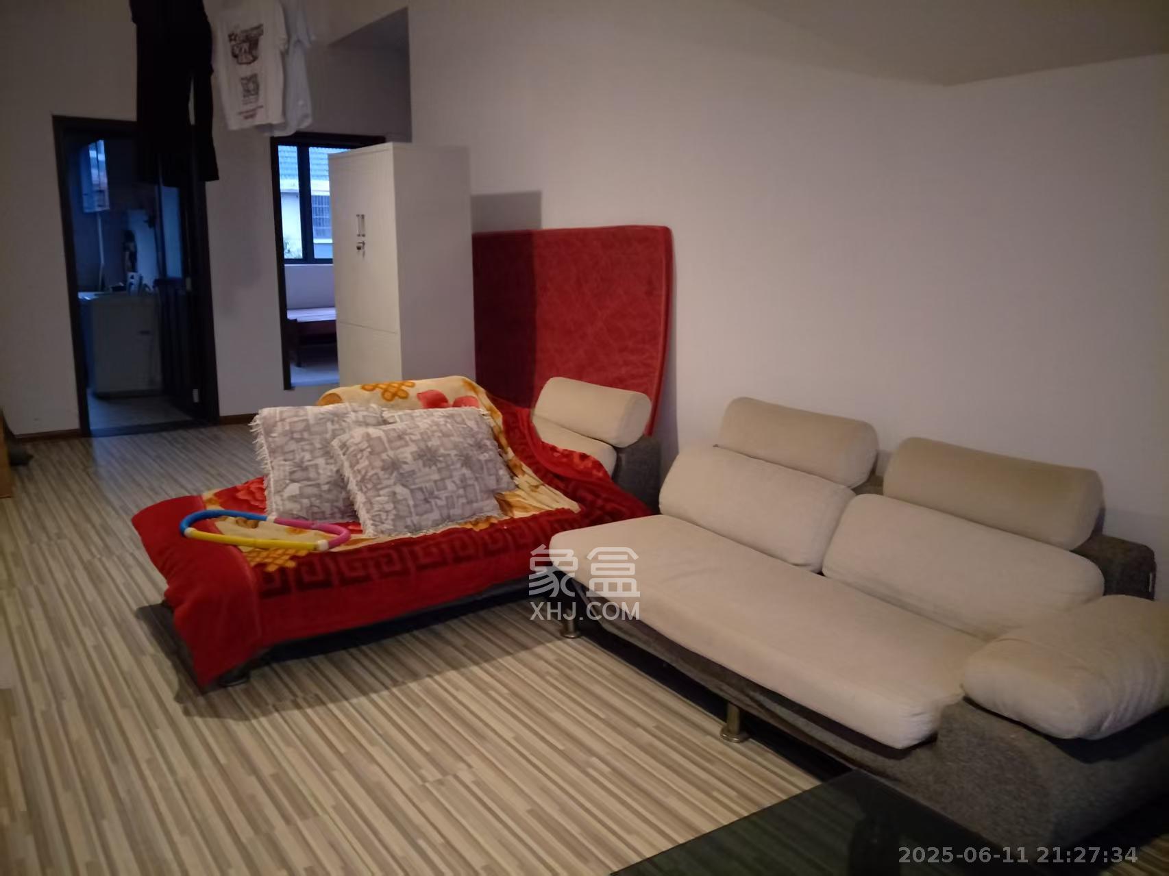 金帆江滨玫瑰园  3室2厅1卫    1600.0元/月 金帆江滨玫瑰园  3室2厅1卫    1600.0元/月