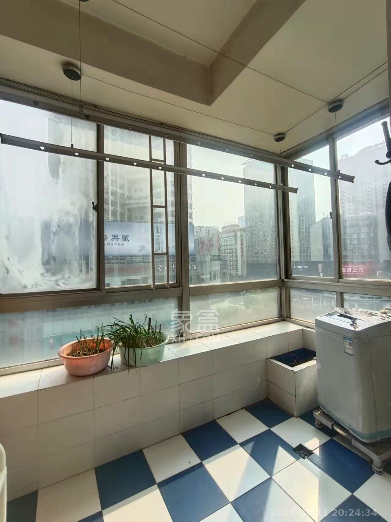 省建苑小区 3室2厅1卫 3000.0元/月 省建苑小区 3室2厅1卫 3000.0元/月室内图