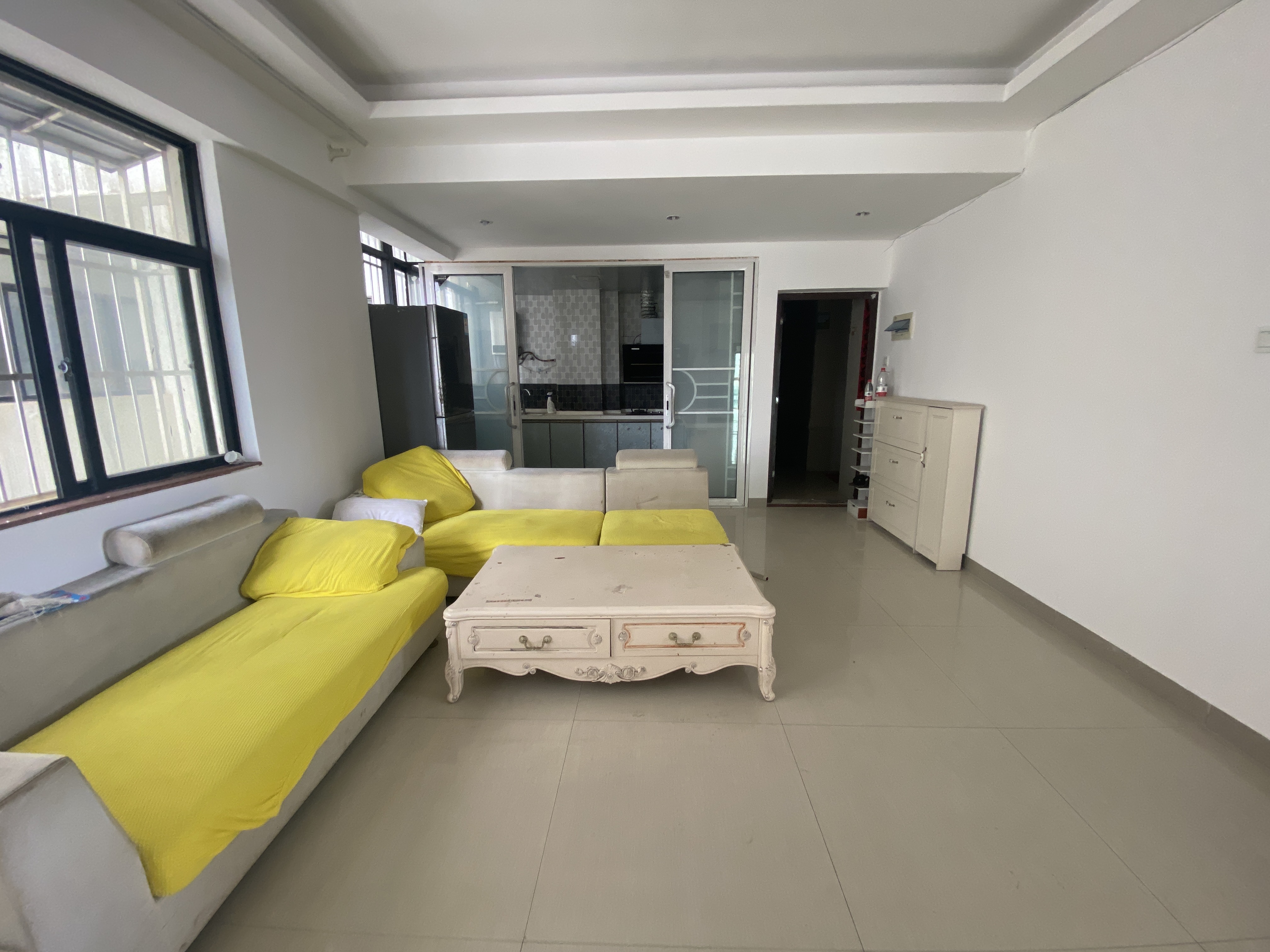 桐林阁 3室2厅2卫 2500.0元/月 桐林阁 3室2厅2卫 2500.0元/月户型图