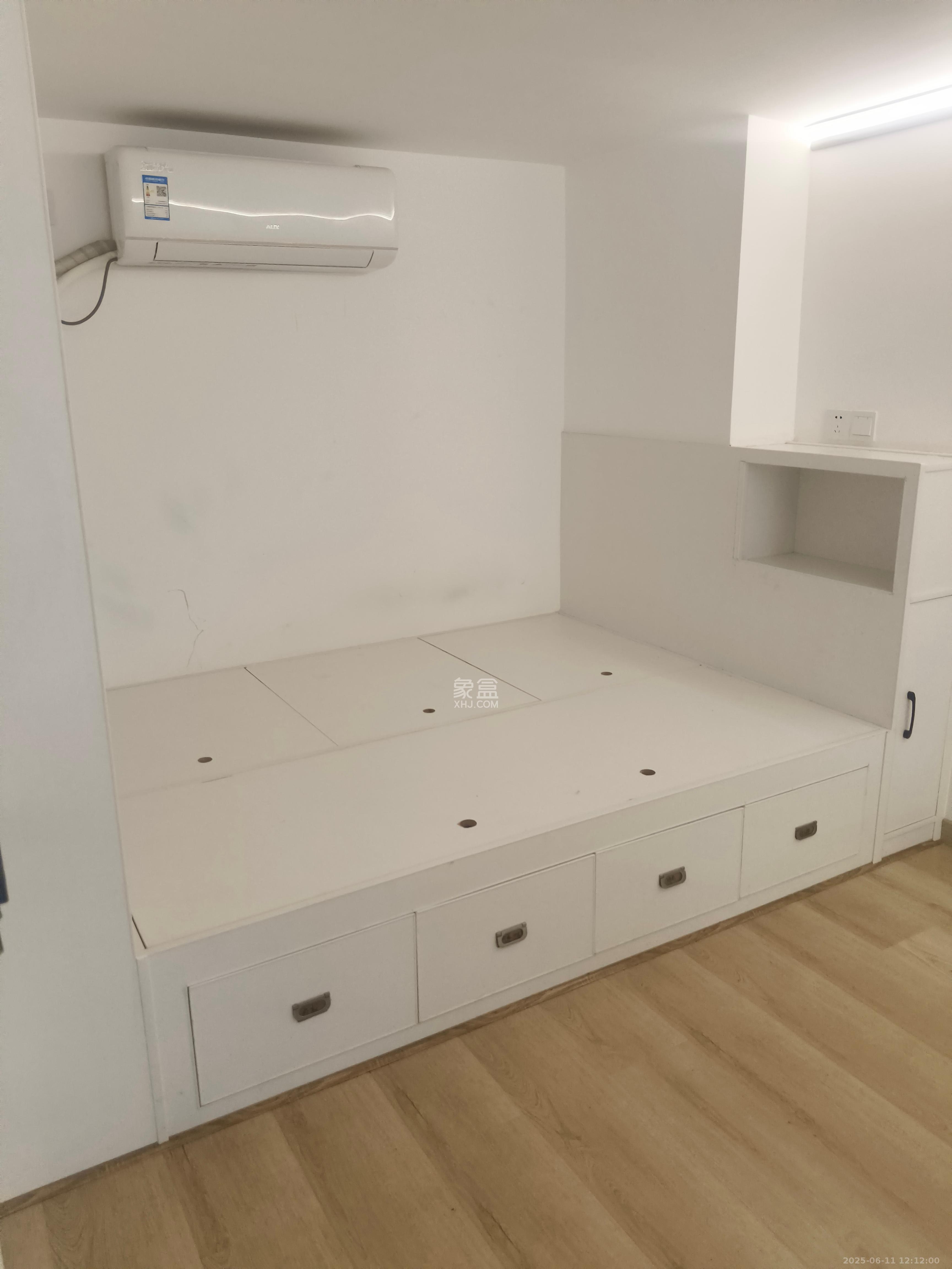 万润时光里  2室1厅1卫   2200.00元/月室内图