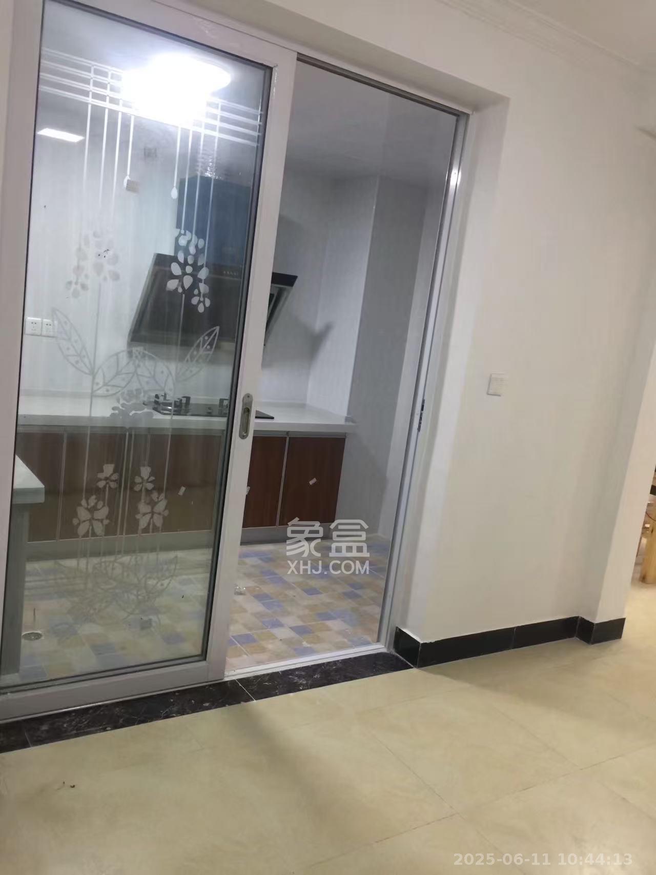 润和紫郡一期  1室1厅1卫   1600.00元/月室内图