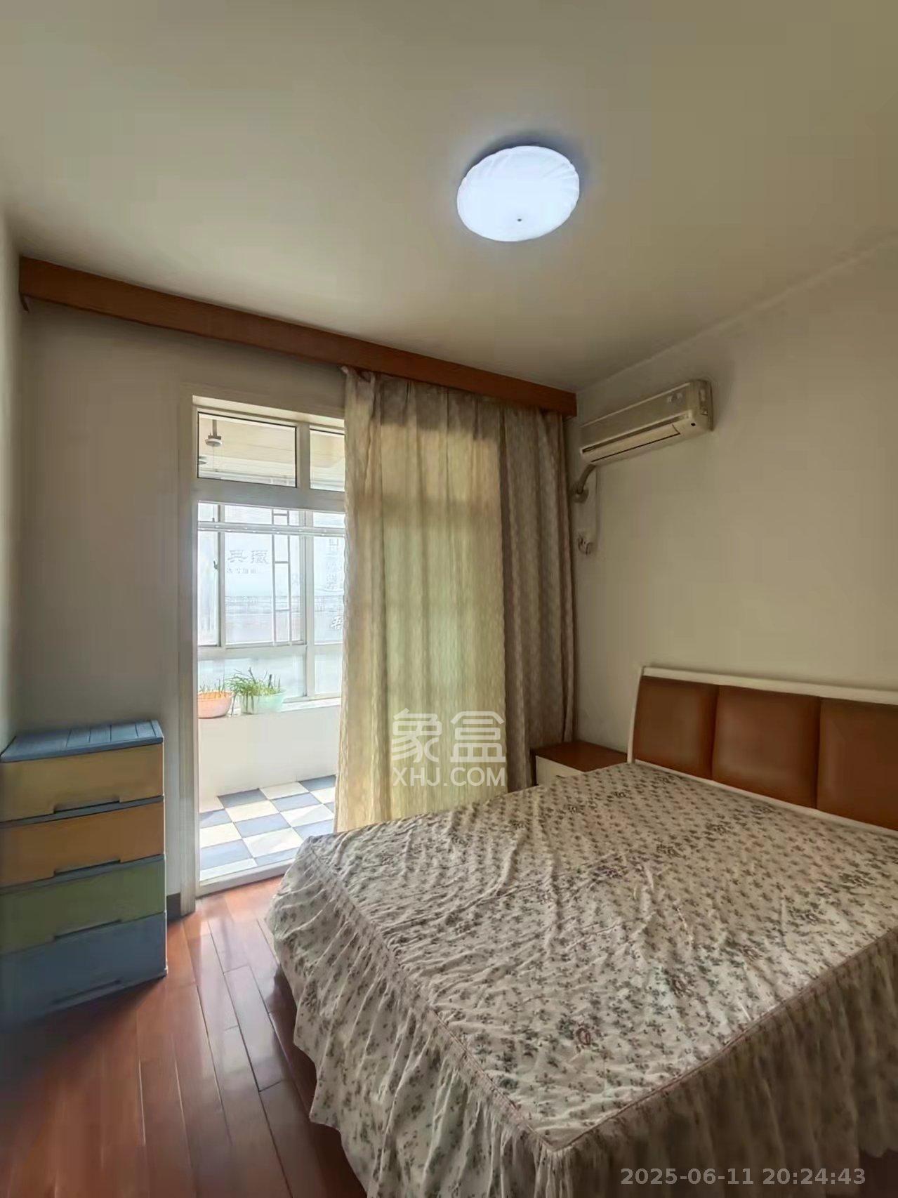 省建苑小区 3室2厅1卫 3000.0元/月 省建苑小区 3室2厅1卫 3000.0元/月室内图