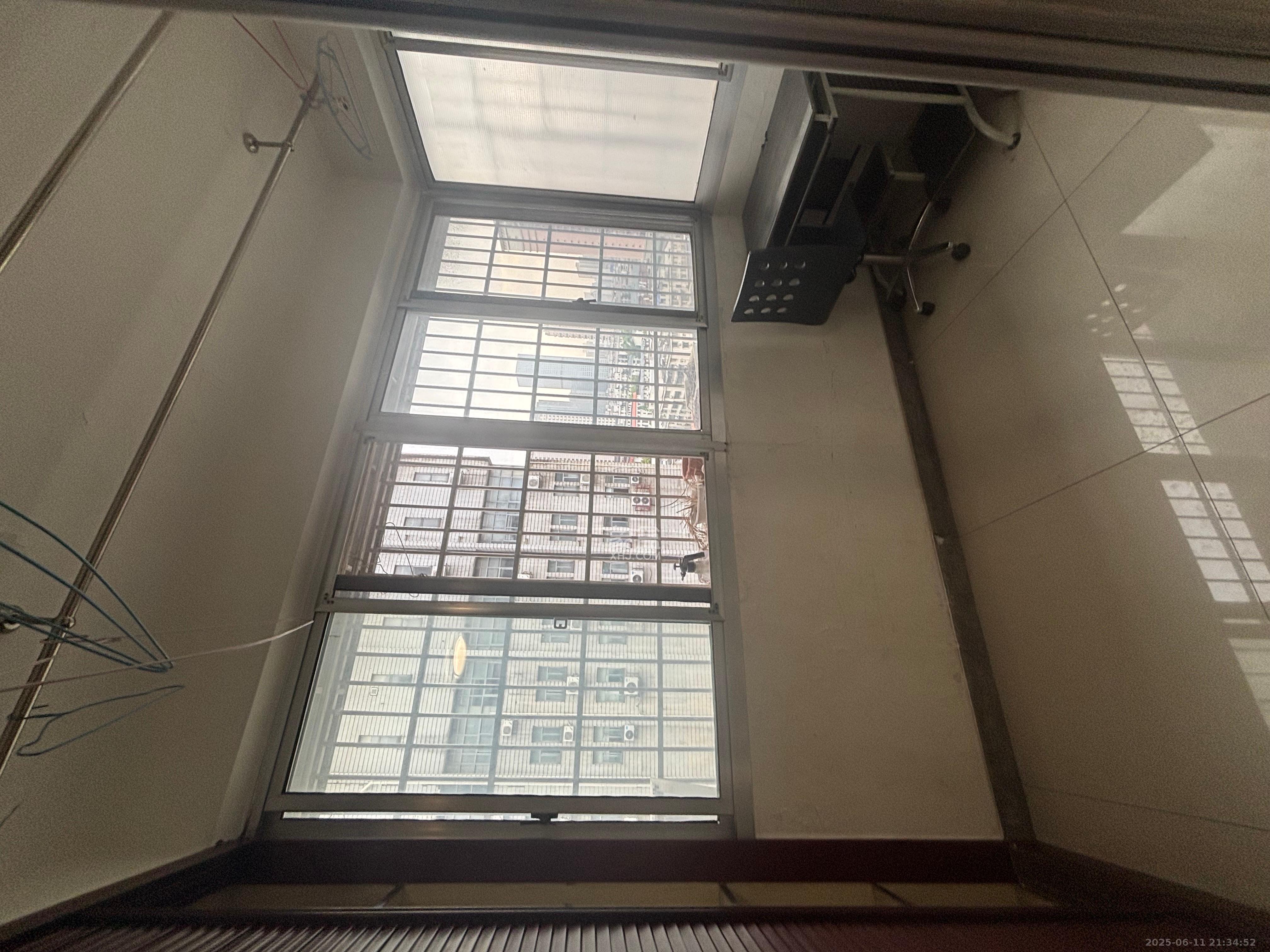 天心大厦 2室1厅1卫 2600.0元/月 天心大厦 2室1厅1卫 2600.0元/月室内图