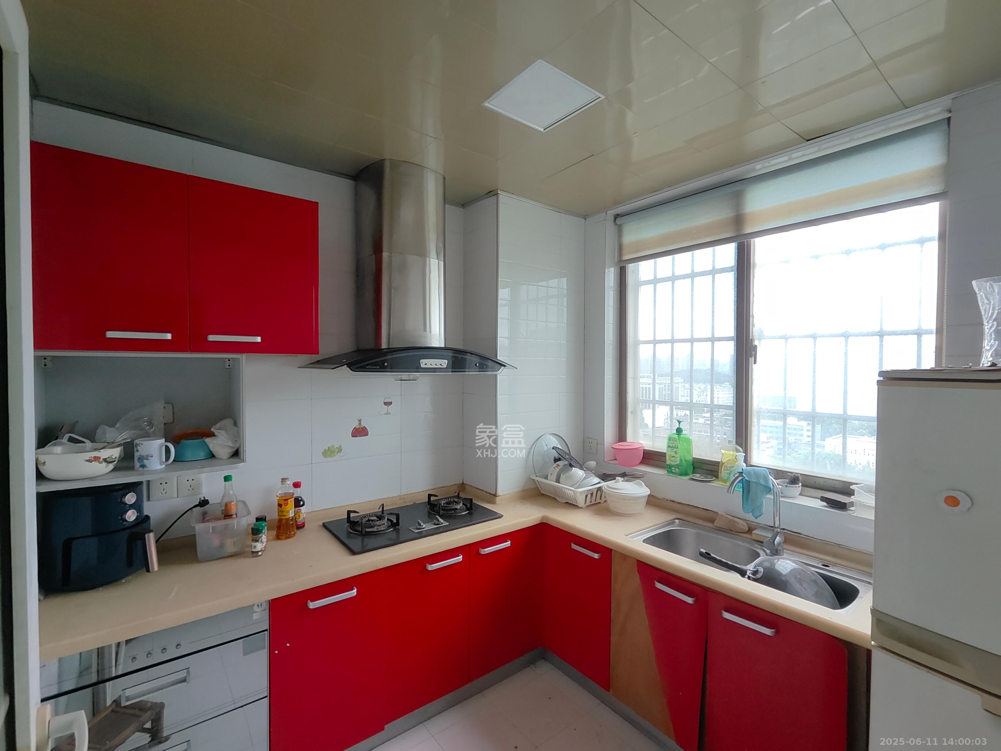 西岸润泽府  4室2厅1卫    3200.0元/月室内图