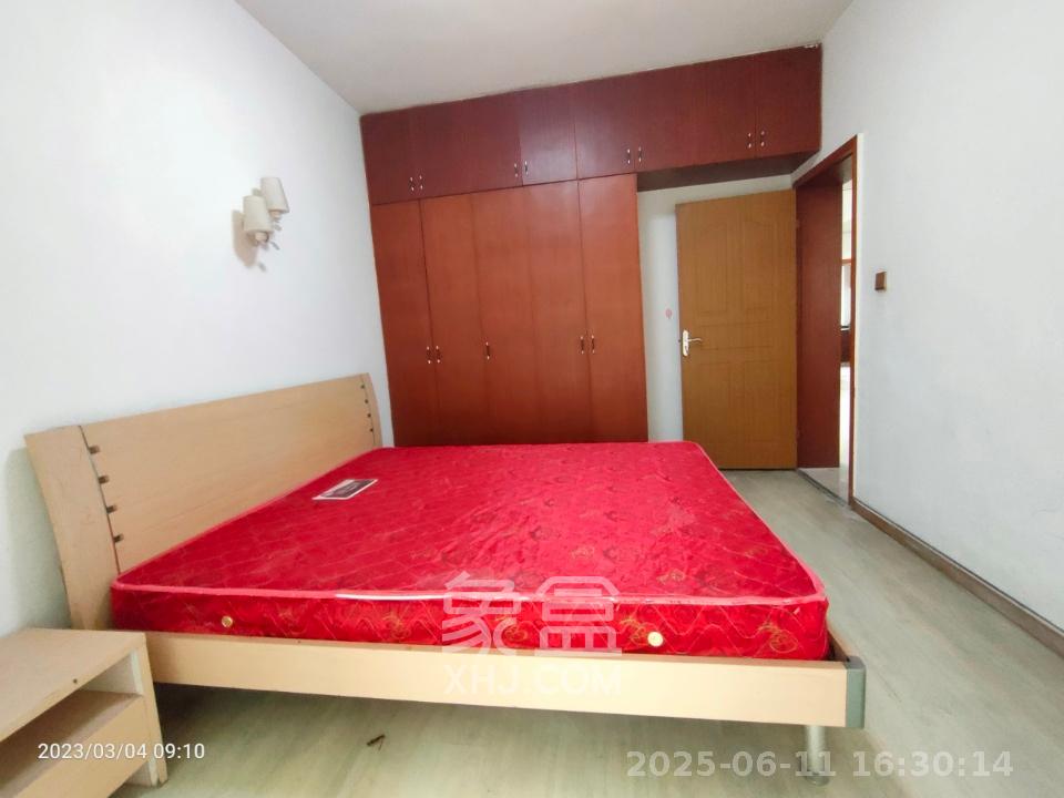 湘绣城 3室2厅1卫 1500.0元/月 湘绣城 3室2厅1卫 1500.0元/月室内图