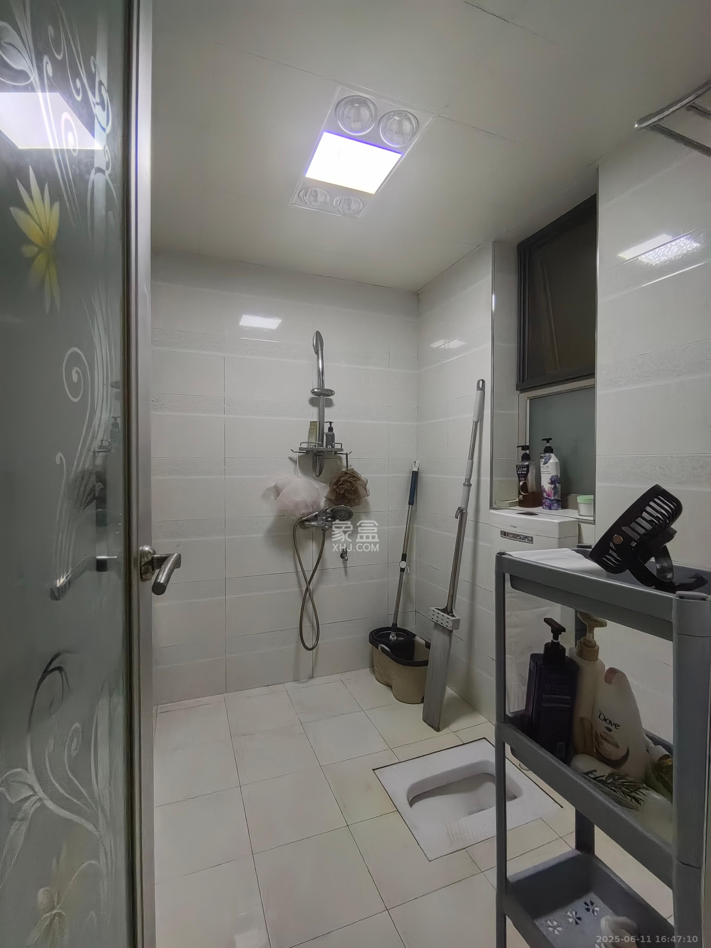 怡海星城 1室2厅1卫 1650.0元/月 怡海星城 1室2厅1卫 1650.0元/月室内图