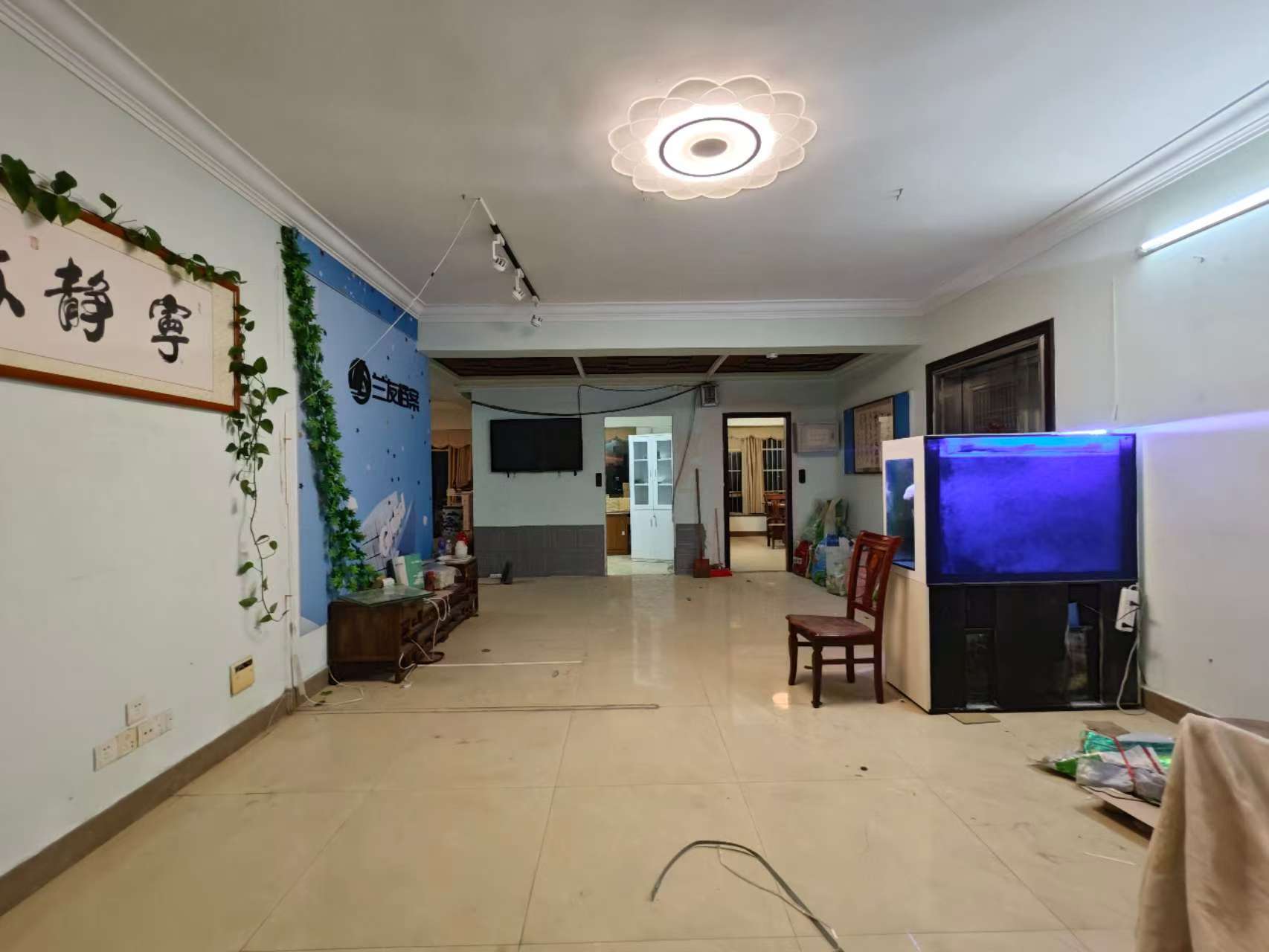 欣怡 4室2厅2卫 5500.0元/月 欣怡 4室2厅2卫 5500.0元/月室内图