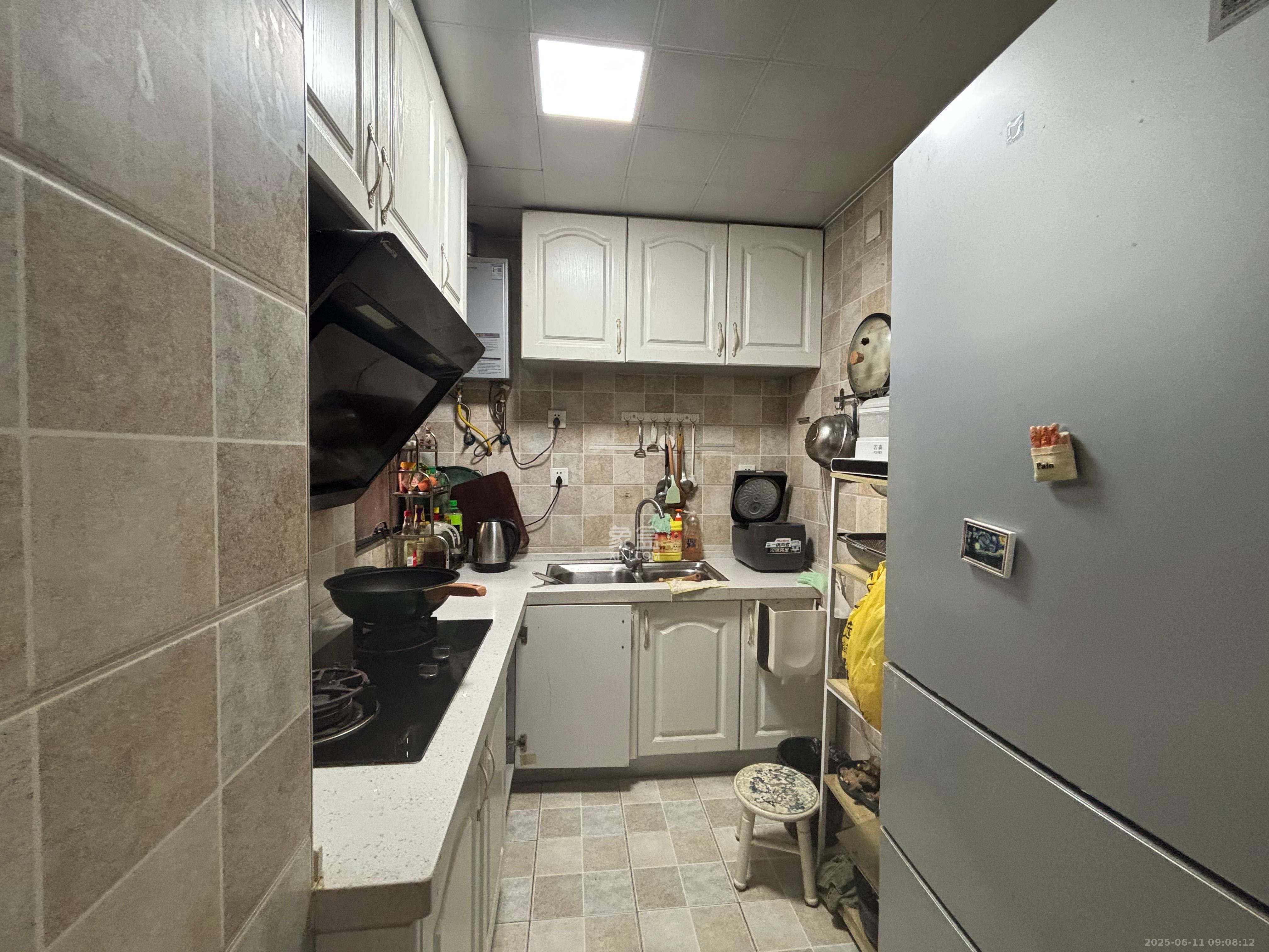 保利城(中航城国际社区、郡原美村) 4室2厅2卫 2800.0元/月 保利城(中航城国际社区、郡原美村) 4室2厅2卫 2800.0元/月室内图