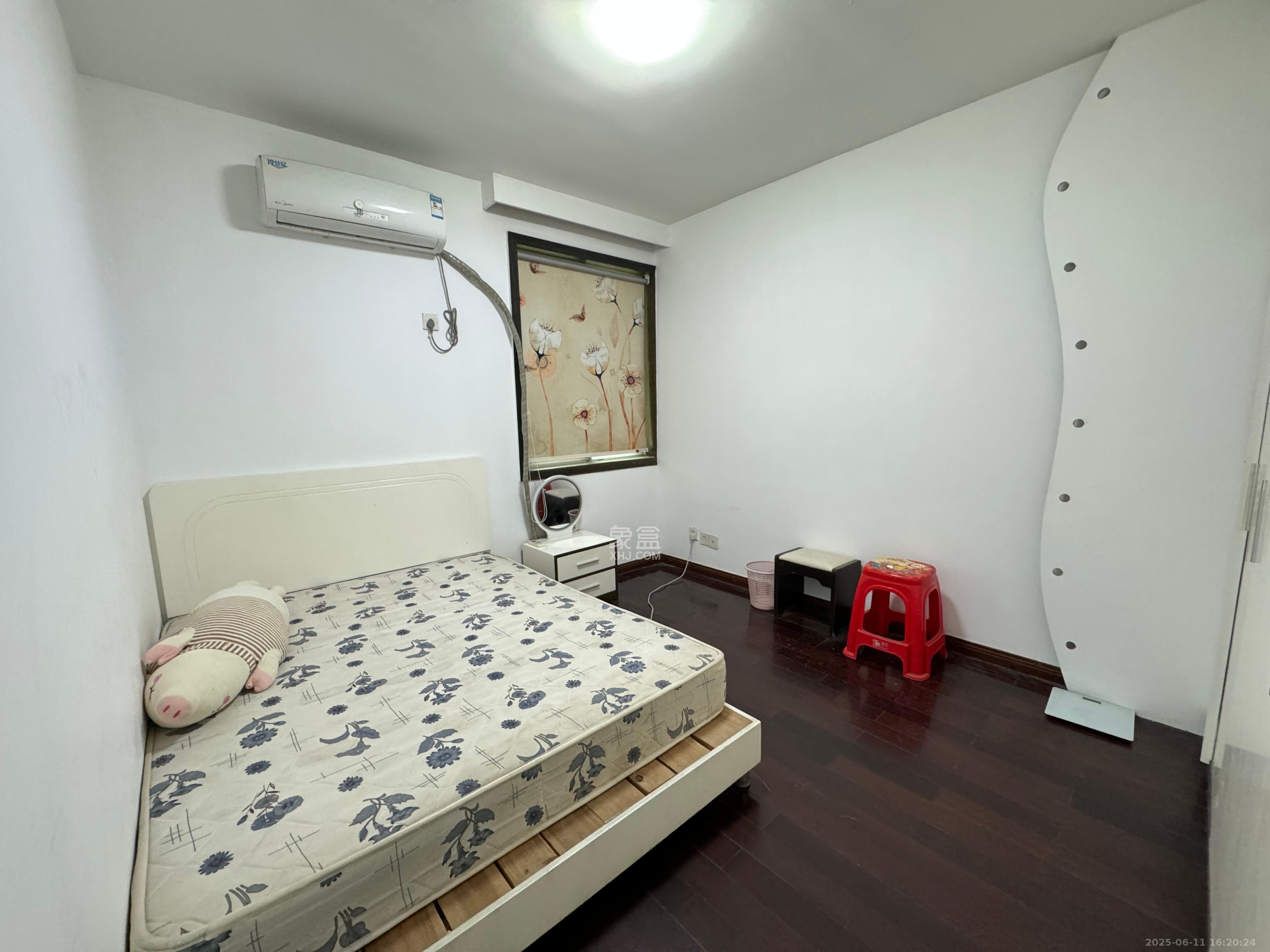 湘江世纪城悦江苑 2室2厅1卫 2200.0元/月 湘江世纪城悦江苑 2室2厅1卫 2200.0元/月室内图