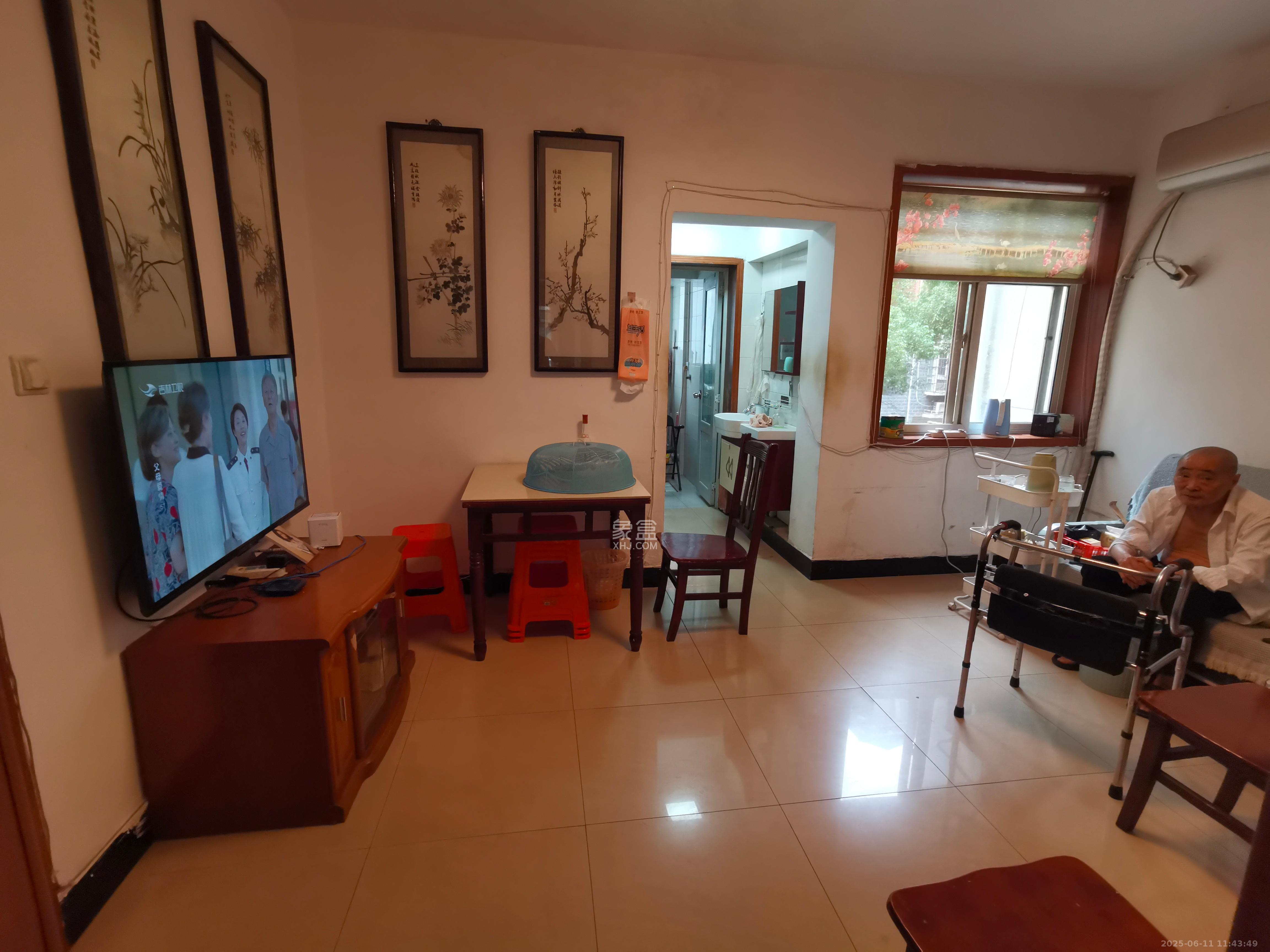 高桥火焰市场 2室1厅1卫 1800.0元/月 高桥火焰市场 2室1厅1卫 1800.0元/月室内图