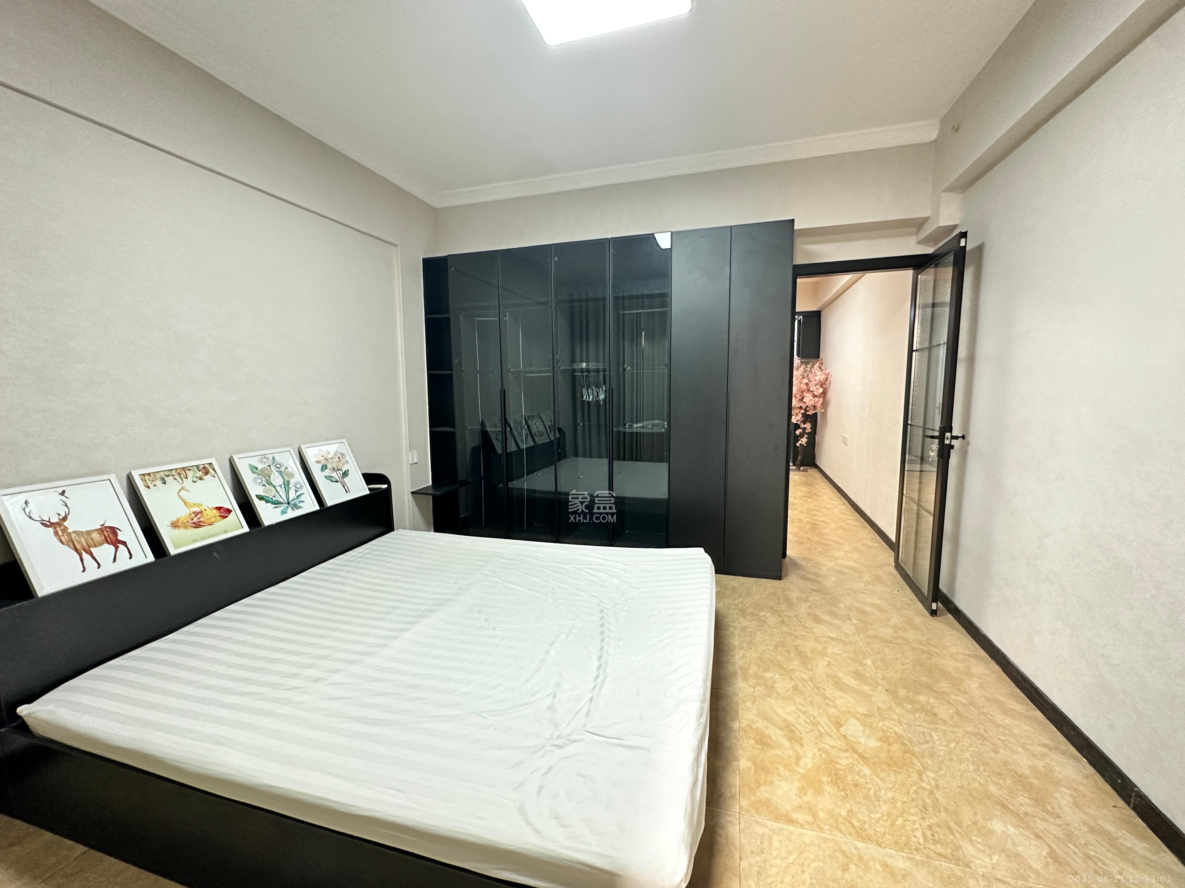 建鑫二期  1室1厅1卫   26.80万客厅