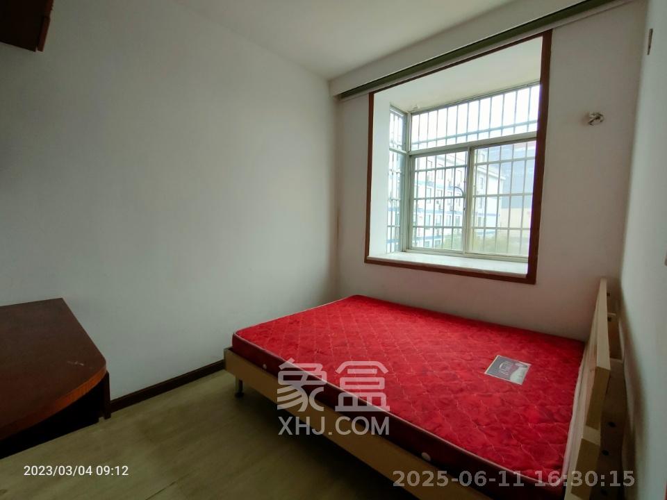 湘绣城 3室2厅1卫 1500.0元/月 湘绣城 3室2厅1卫 1500.0元/月室内图