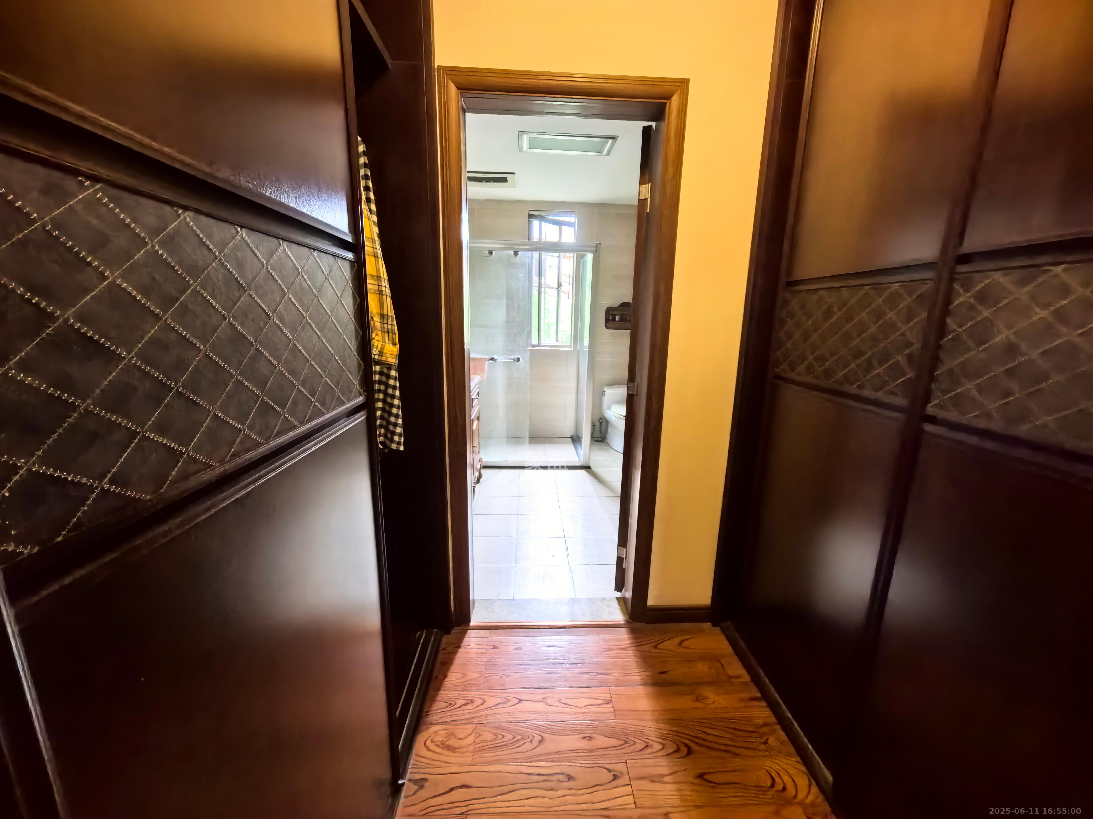 托斯卡纳洋房高层 4室1厅2卫 5500.0元/月 托斯卡纳洋房高层 4室1厅2卫 5500.0元/月室内图