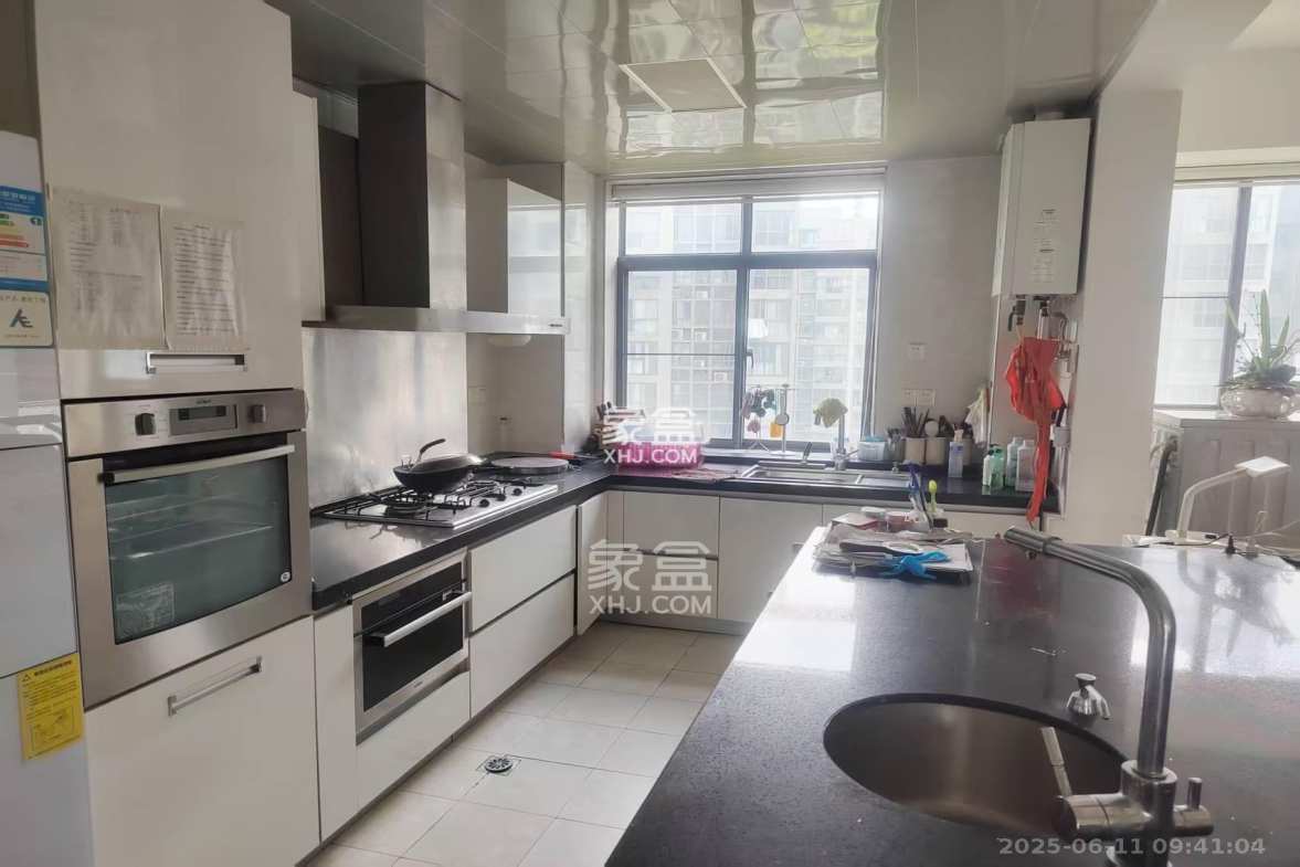 颐和佳园  2室2厅1卫    2000.0元/月 颐和佳园  2室2厅1卫    2000.0元/月室内图