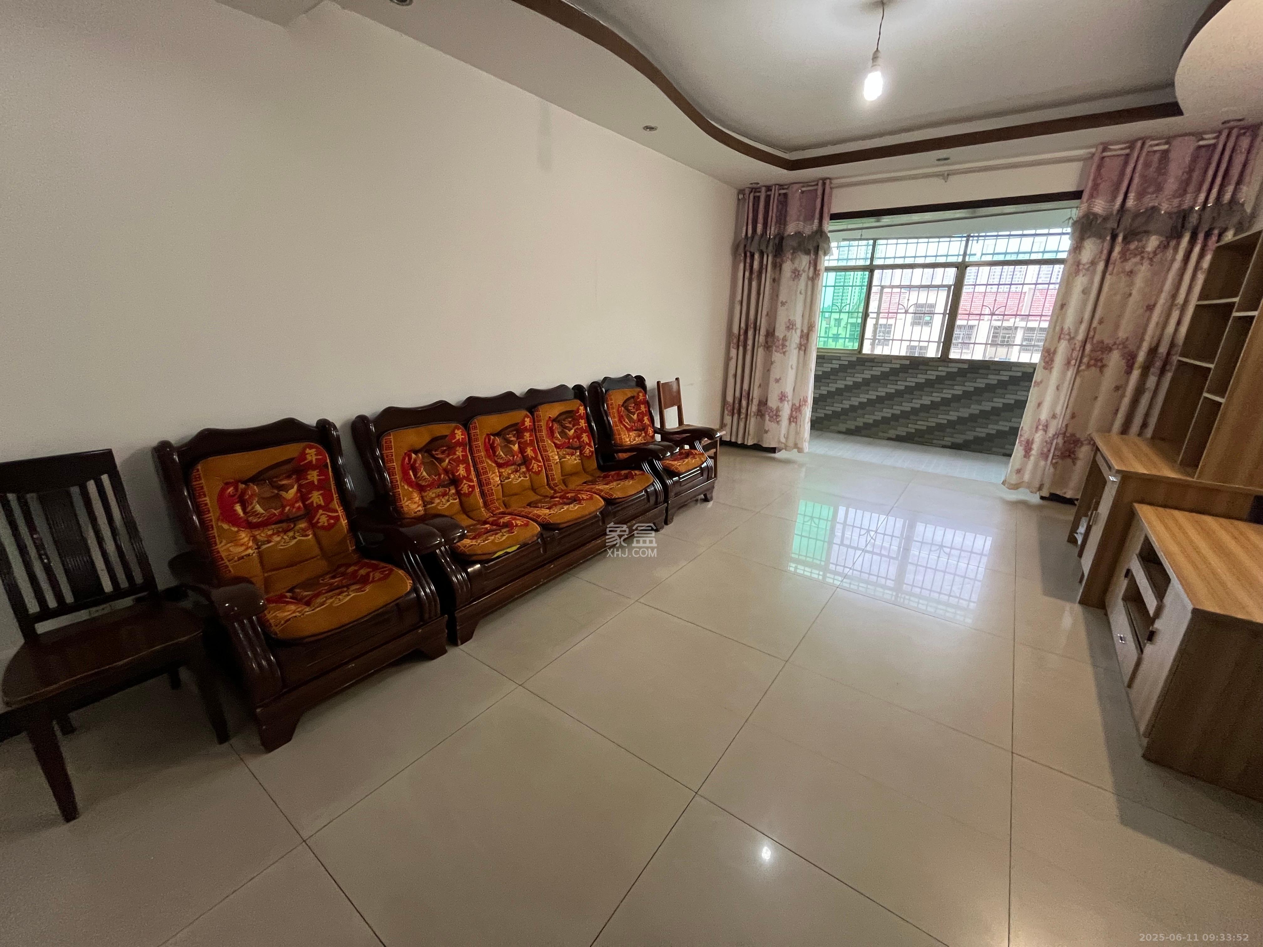 兴联小区 2室2厅1卫 1400.0元/月 兴联小区 2室2厅1卫 1400.0元/月室内图