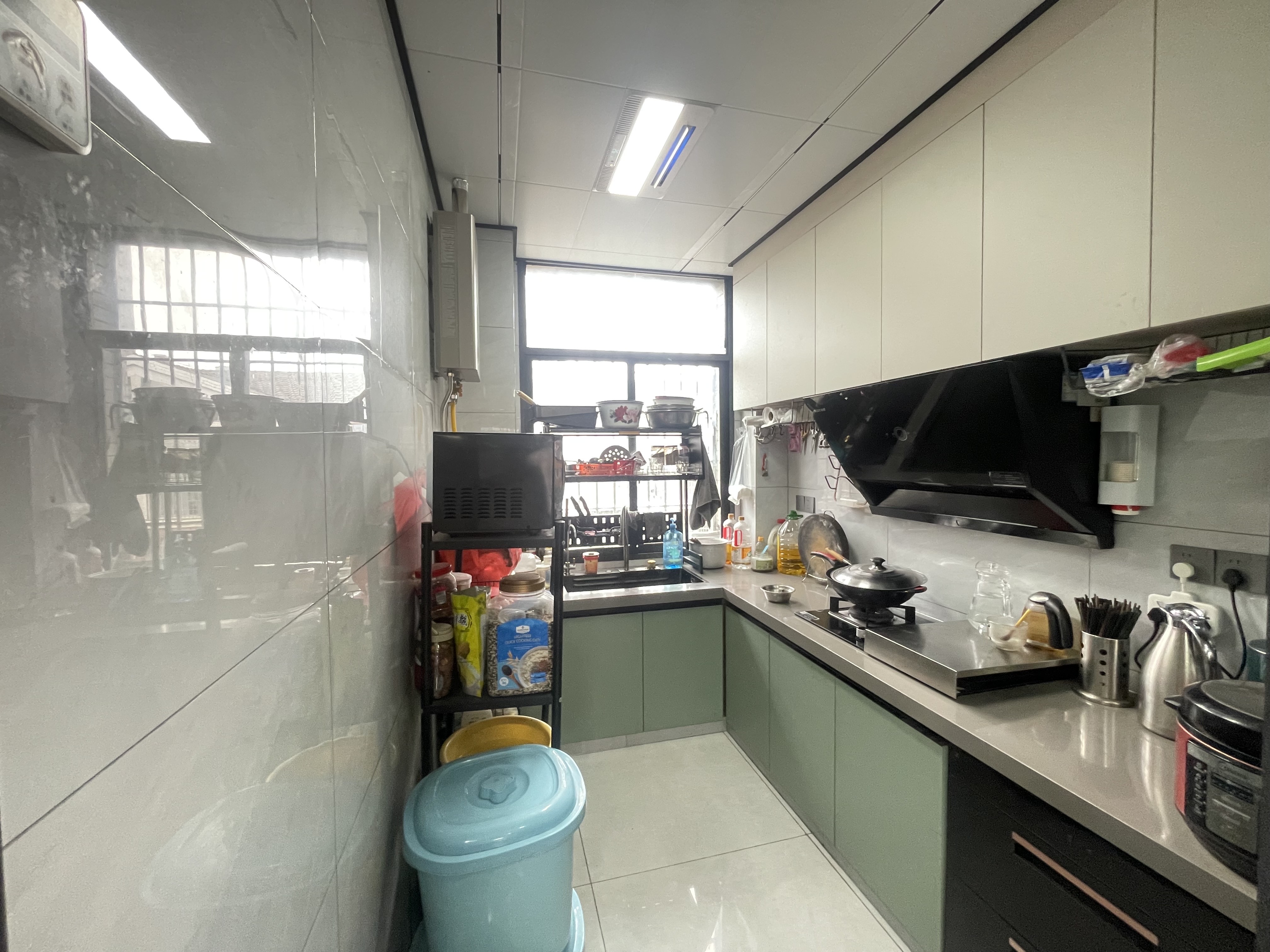 中天和园 3室2厅2卫 59.8万 中天和园 3室2厅2卫 59.8万厨房