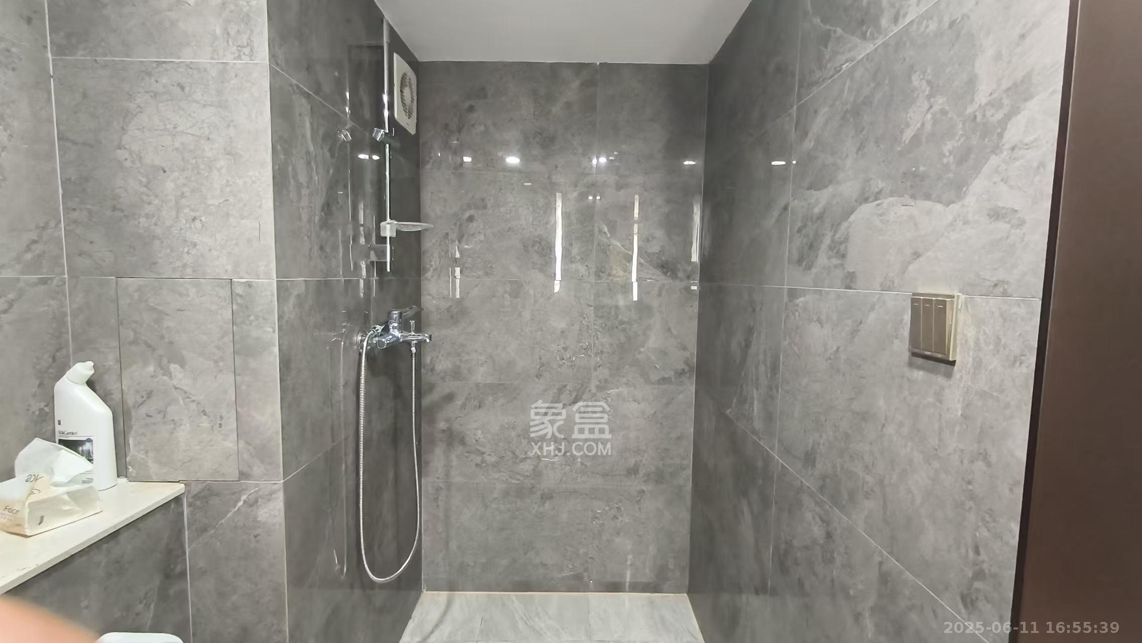 华远华时代  2室1厅1卫    2800.0元/月室内图