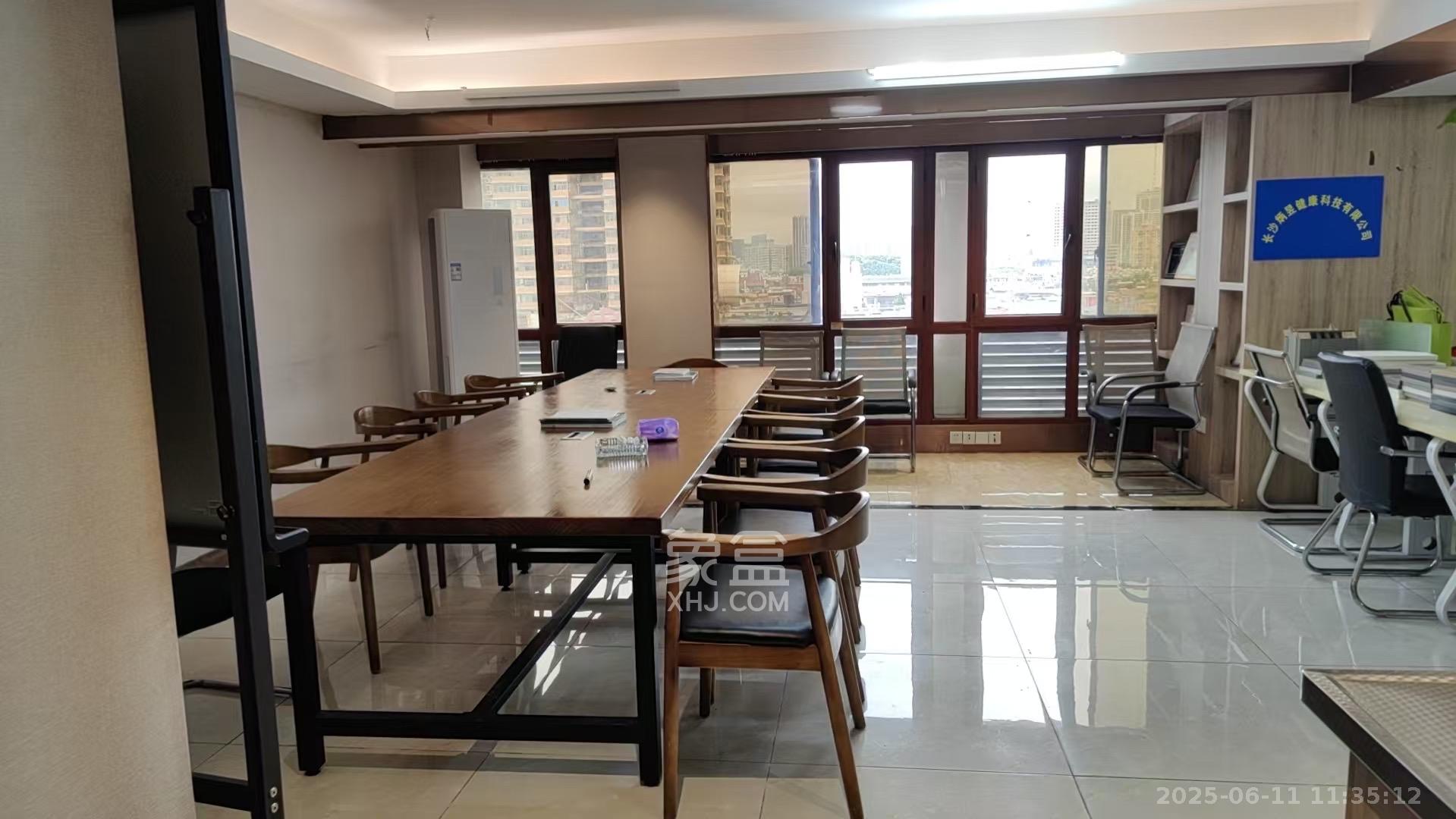 东方芙蓉 1室1厅1卫 5000.0元/月 东方芙蓉 1室1厅1卫 5000.0元/月室内图