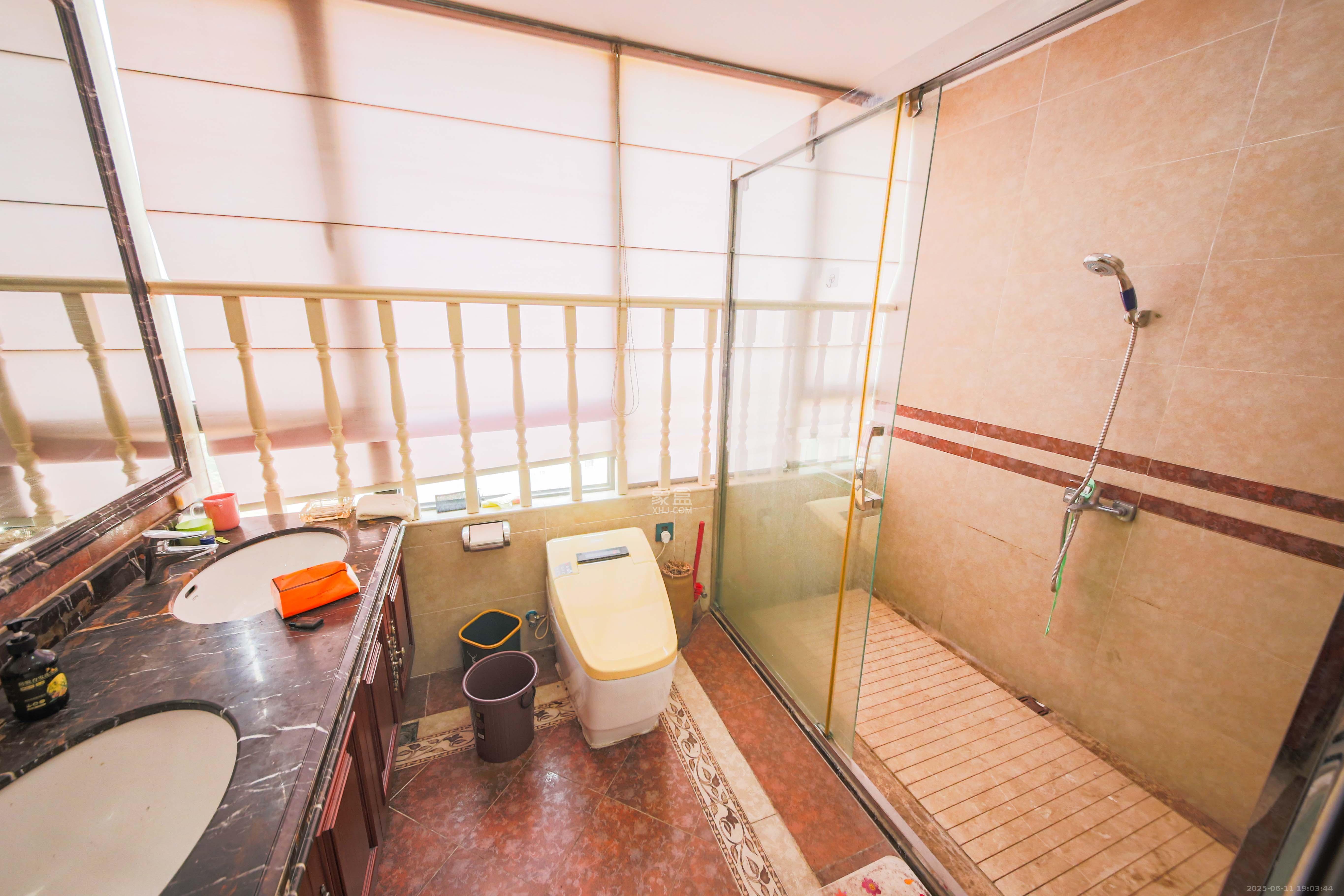 博林金谷 4室2厅2卫 278.0万 博林金谷 4室2厅2卫 278.0万卫生间